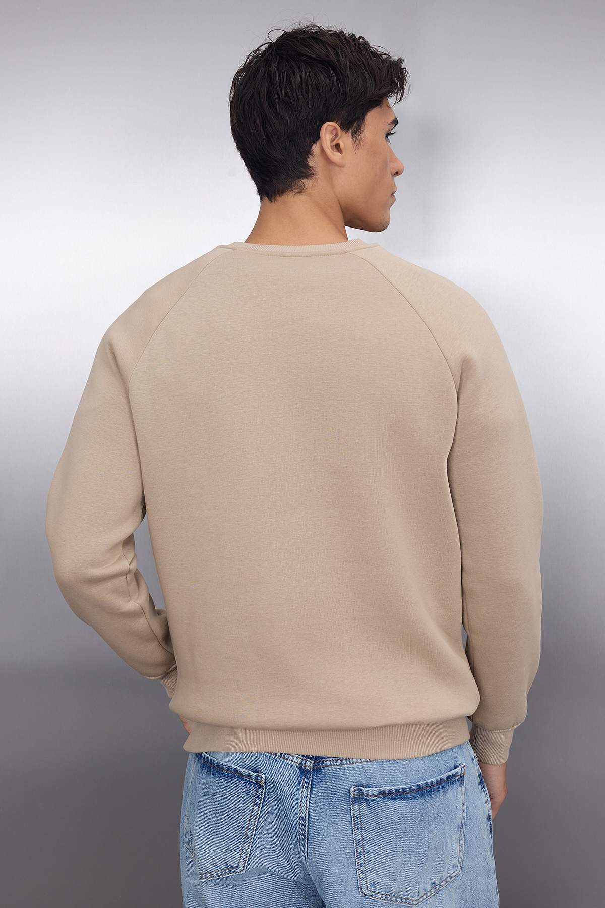 Trendyol Collection-Суитшърт от норка с реглан ръкав с отпечатан текст - TMNAW22sw0726 4