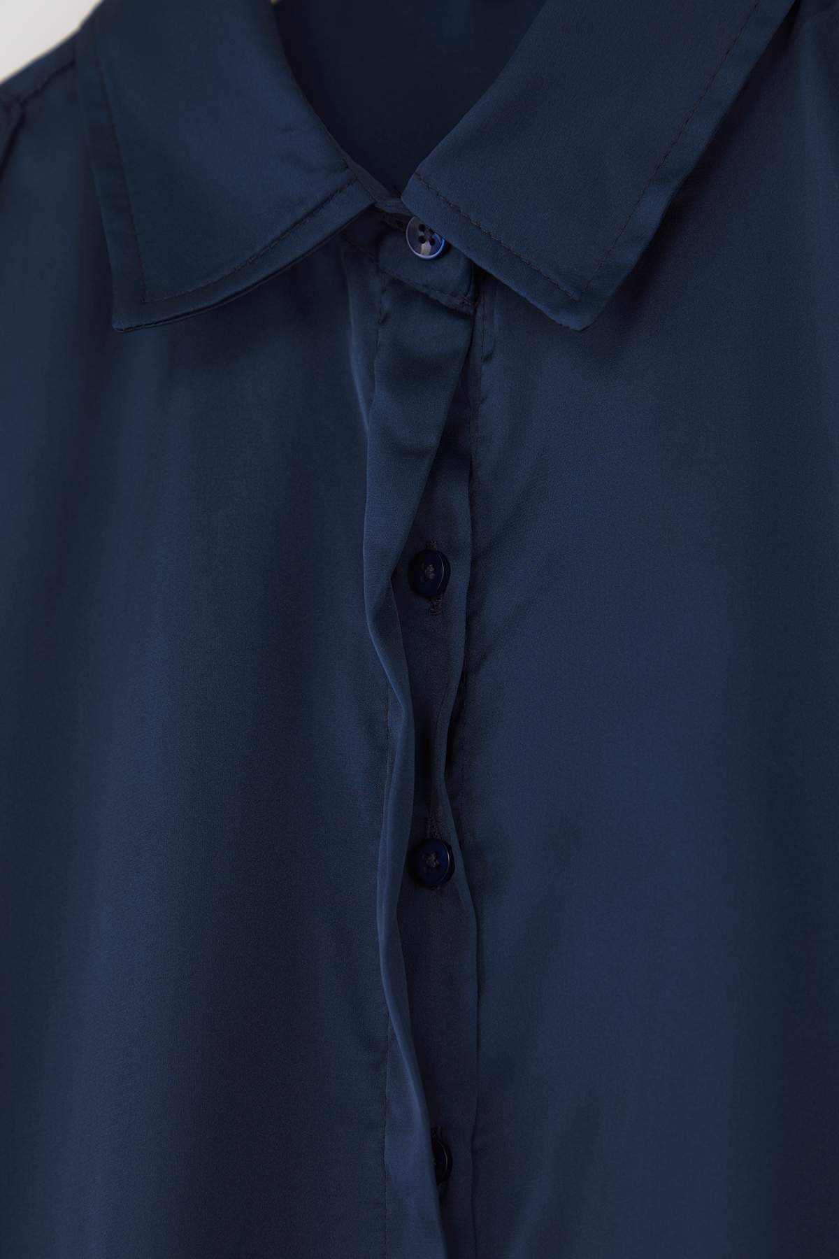 Trendyolmilla  Lacivert Apoletli Saten Gömlek TWOAW26GO00039 - Görsel 7