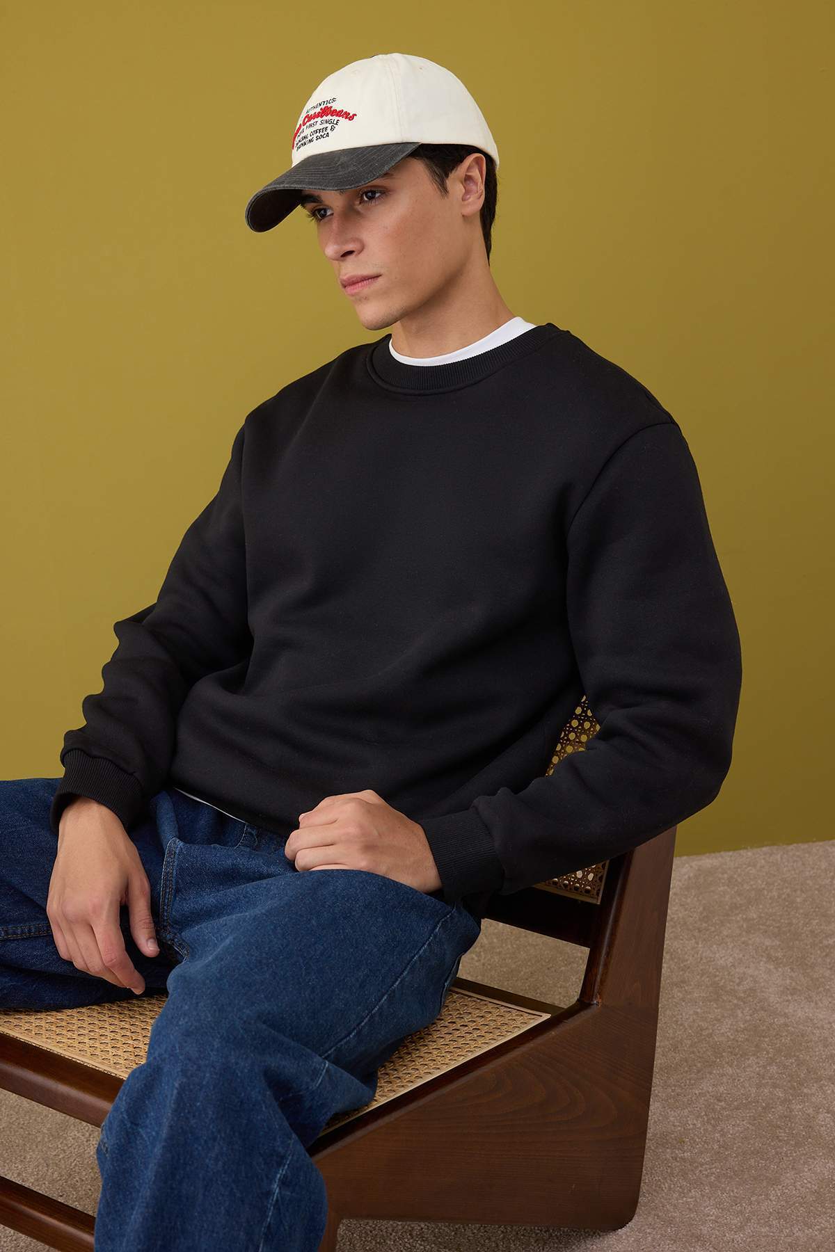 Trendyolmilla  Siyah Regular/Normal Kesim Bisiklet Yaka Kalın/İçi Şardonlu Sweatshirt TMNAW26SW00018 - Görsel 6