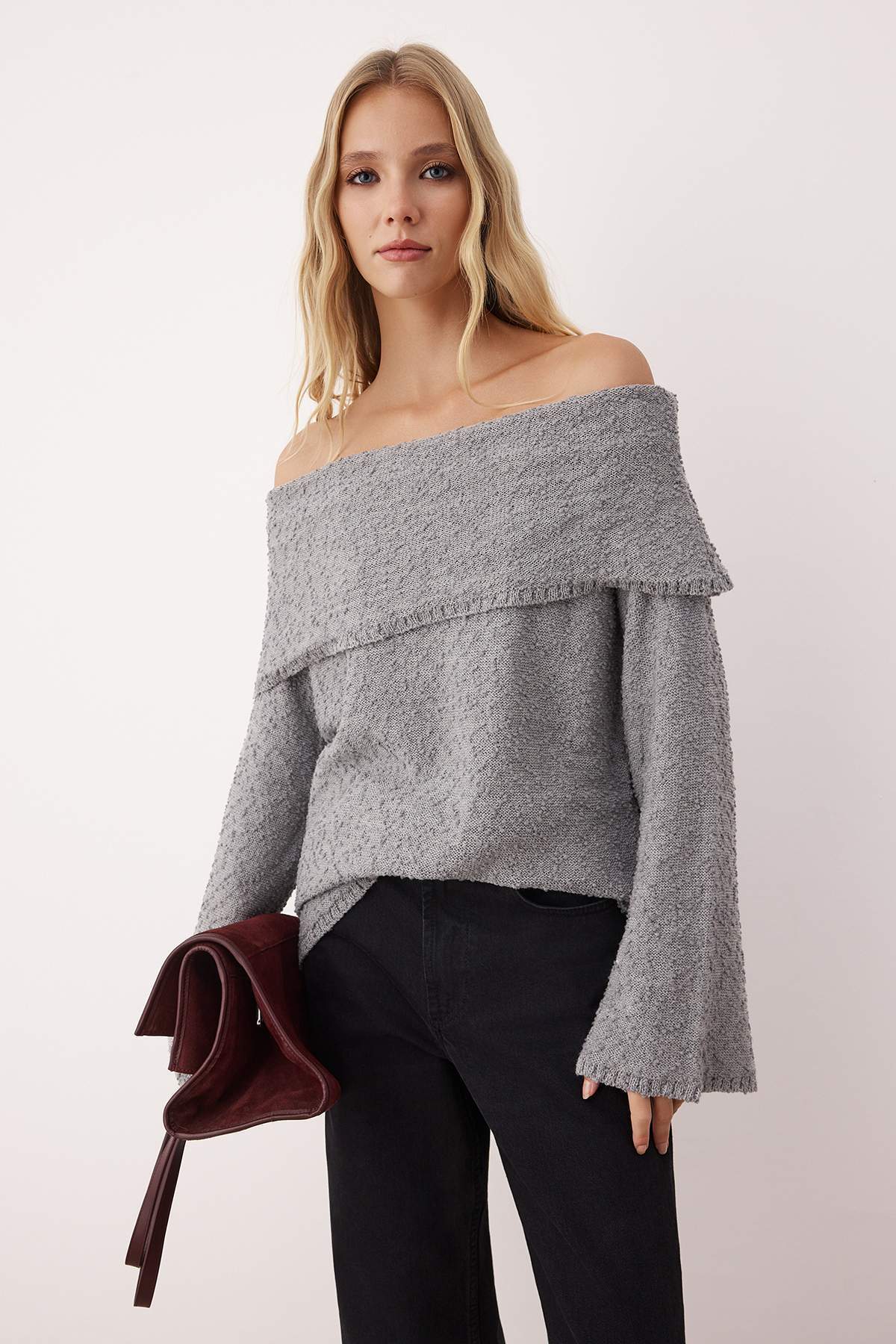 Trendyolmilla  Antrasit Dokulu Carmen Yaka Triko Kazak TWOAW26KZ00210