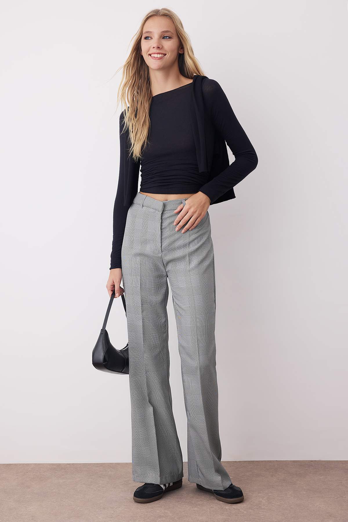 Trendyolmilla  Gri Ekoseli Flare Bootcut Kumaş Pantolon TWOAW26PL00067