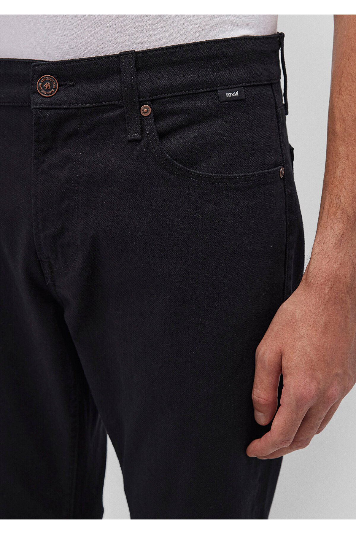 Mavi-Milan Classic Jeanshose aus schwarzem Denim 0081088540 5
