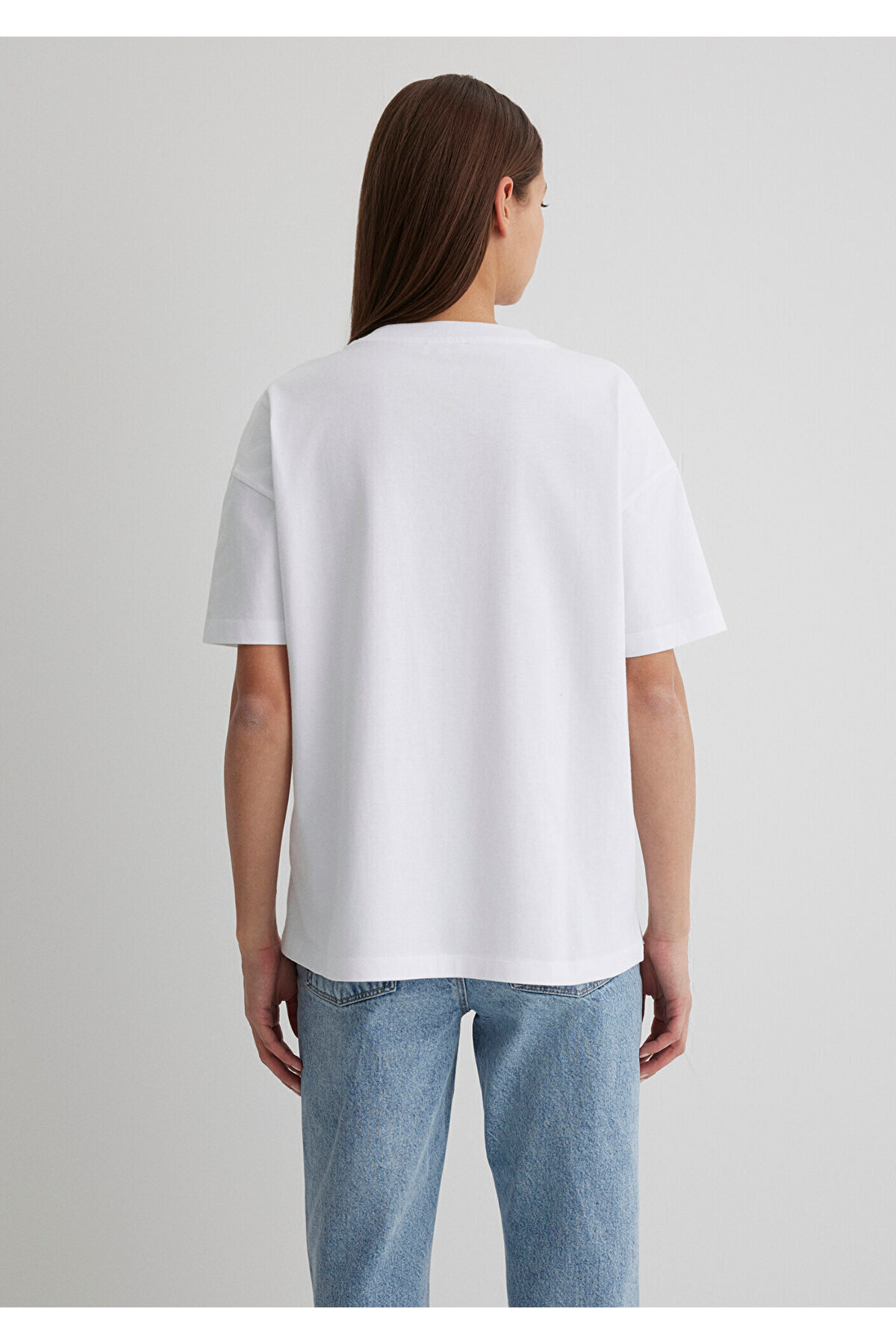 Mavi-Weißes Basic-T-Shirt mit Rundhalsausschnitt, lockere Passform / lockere, entspannte Passform1612188-620 4