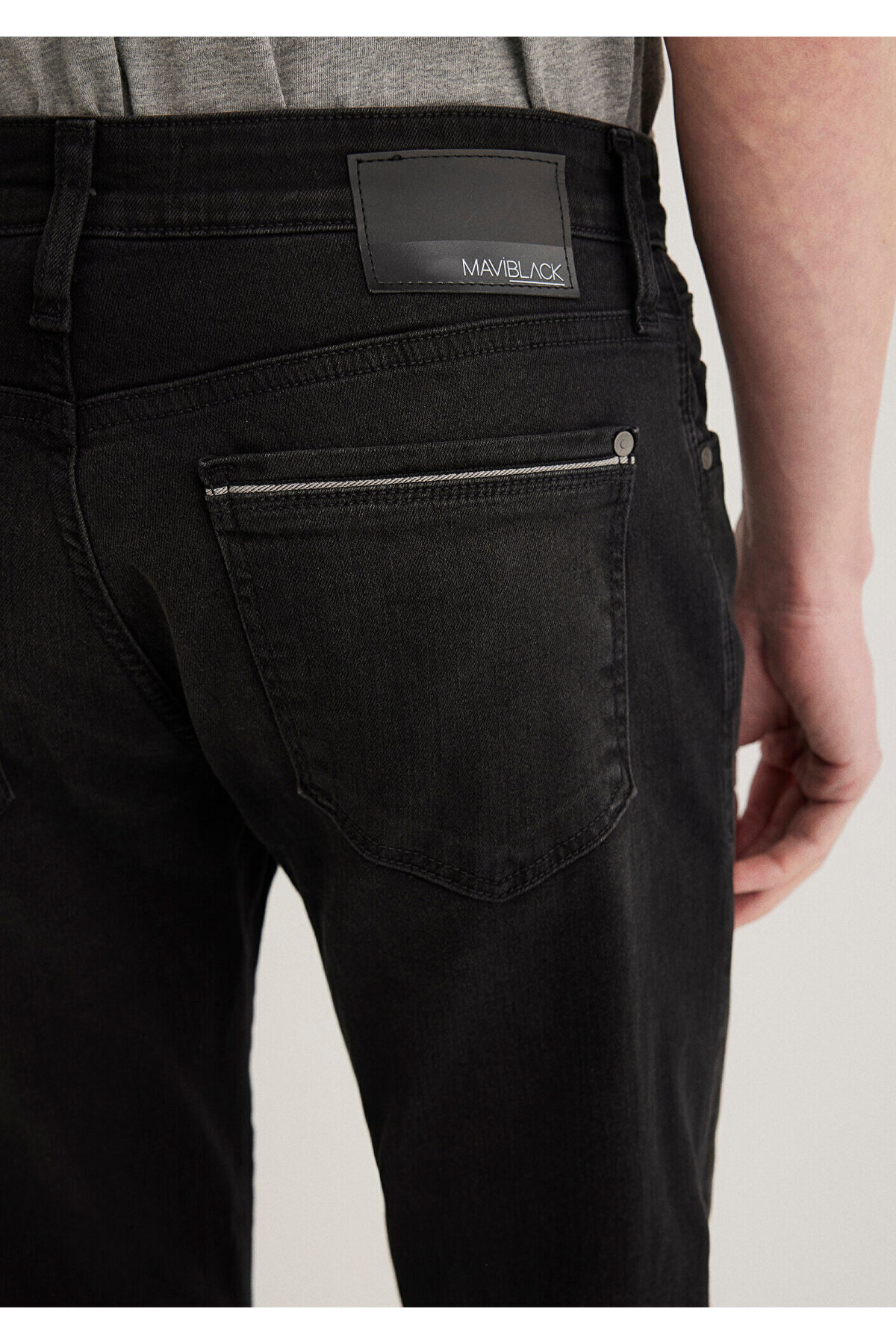 Mavi-Martin Schwarze rauchgraue Jeanshose 0037834819 7