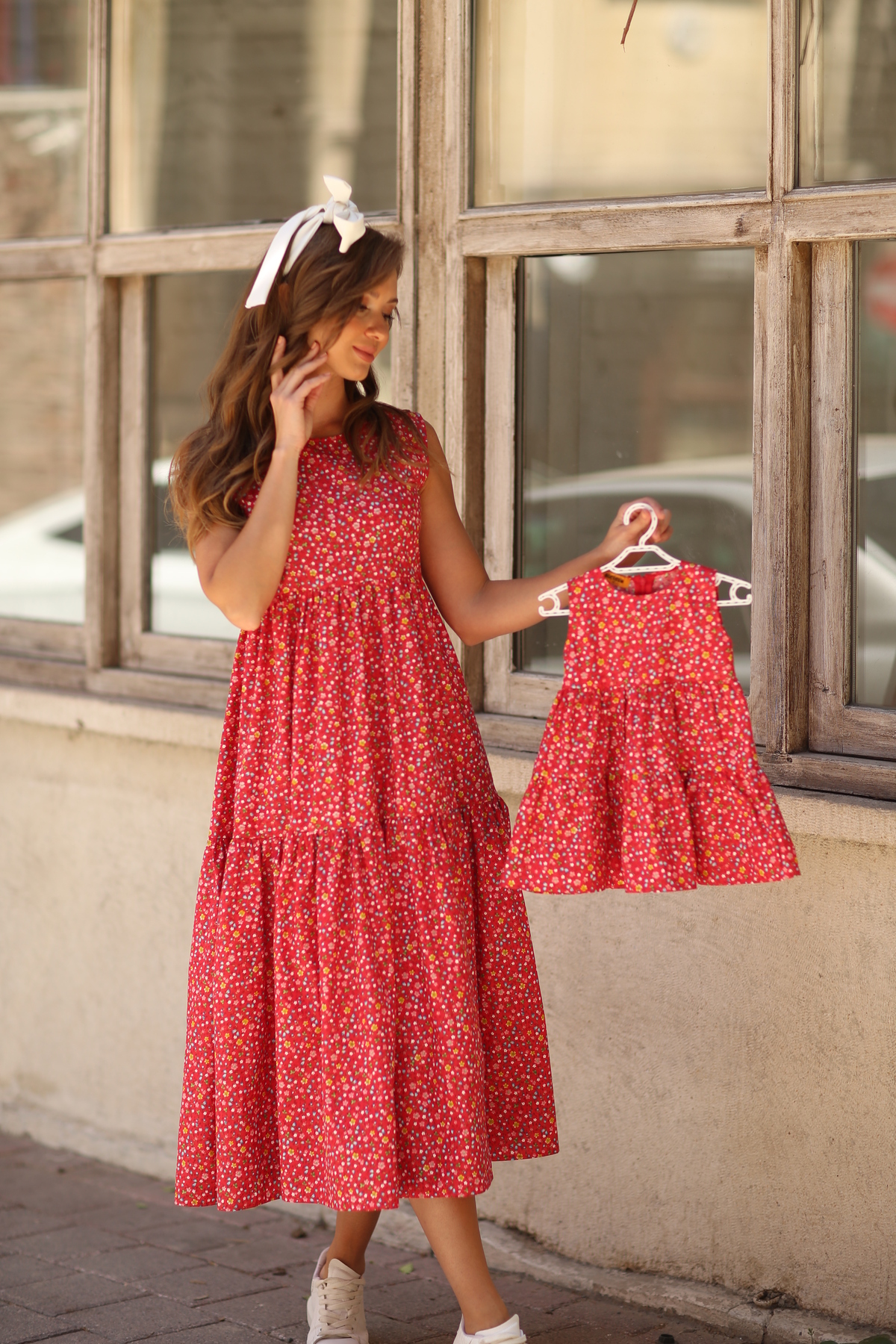 KÜÇÜĞÜM BUTİK  Kırmızı Çiçekli Kat Kat Anne Kız Kombini (ANNE VE ÇOCUK AYRI AYRI SEPETE EKLENMELİDİR) - Görsel 3