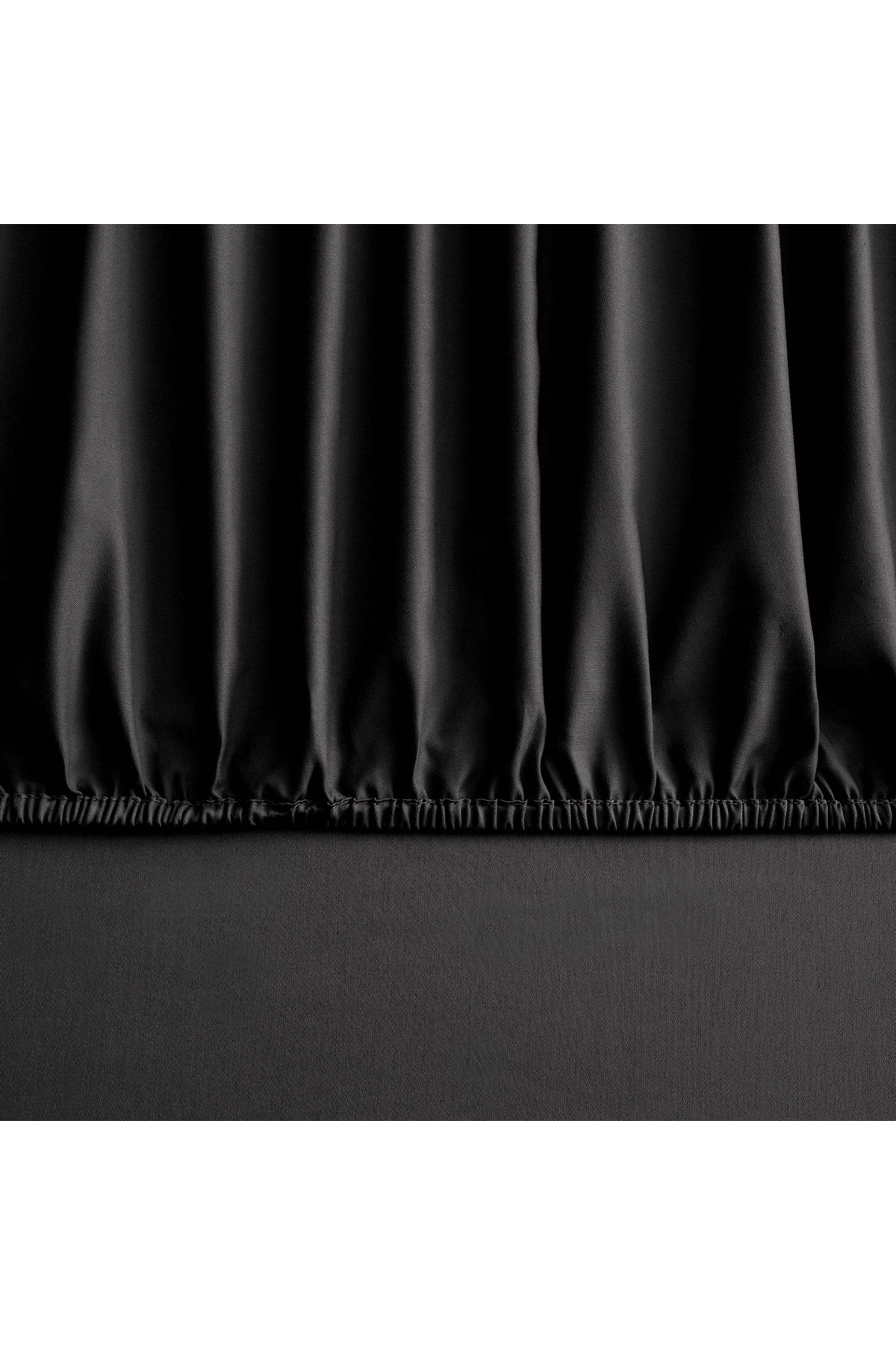 Linens-Mix&Match Cotton Satin King Size Fitted Sheet Black 1