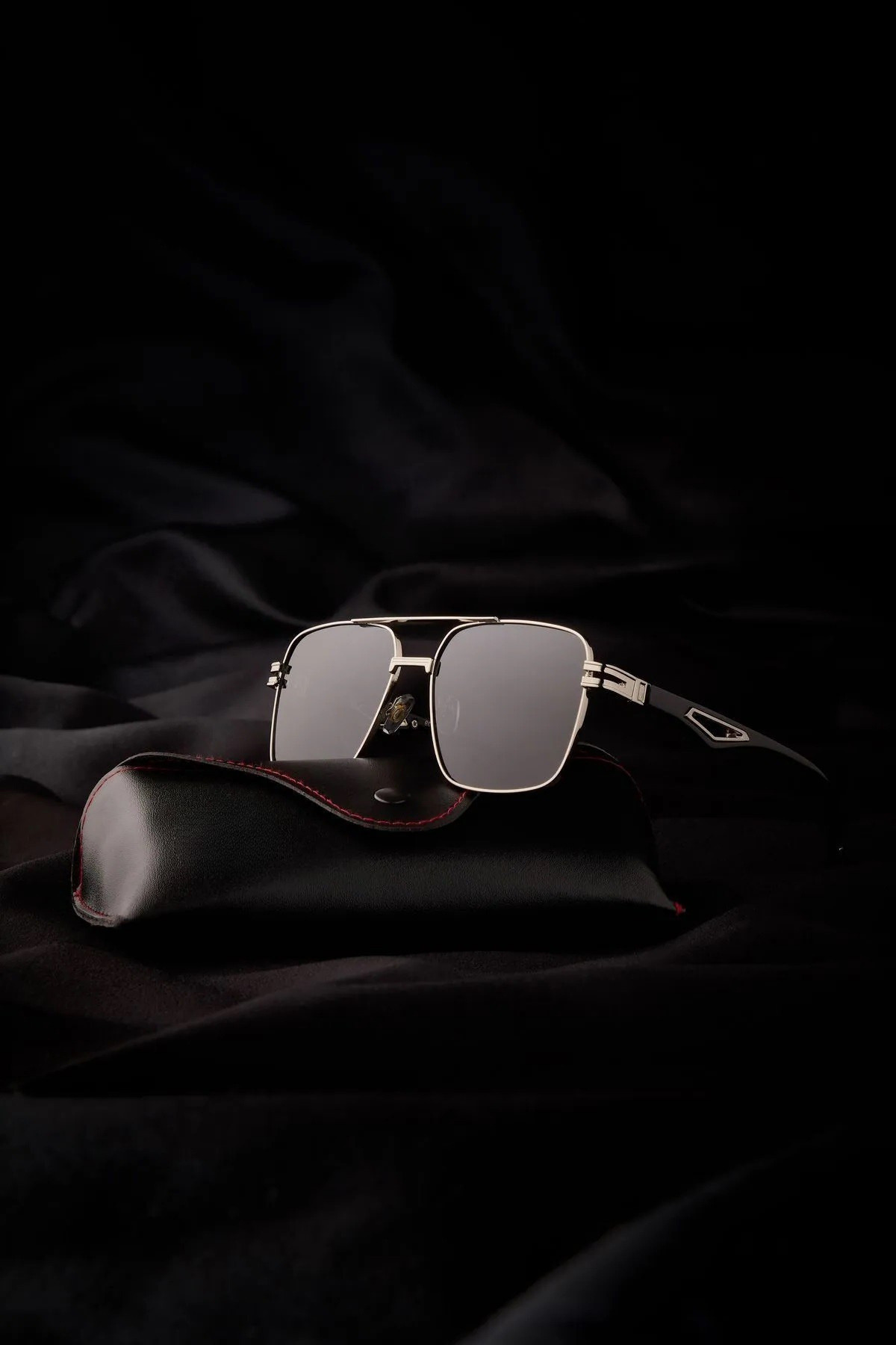 MACERATİ  Polarize Yüksek Kalite Titanyum Unisex Siyah Gümüş Çerçeveli Ultra Hafif Güneş Gözlüğü - Görsel 3