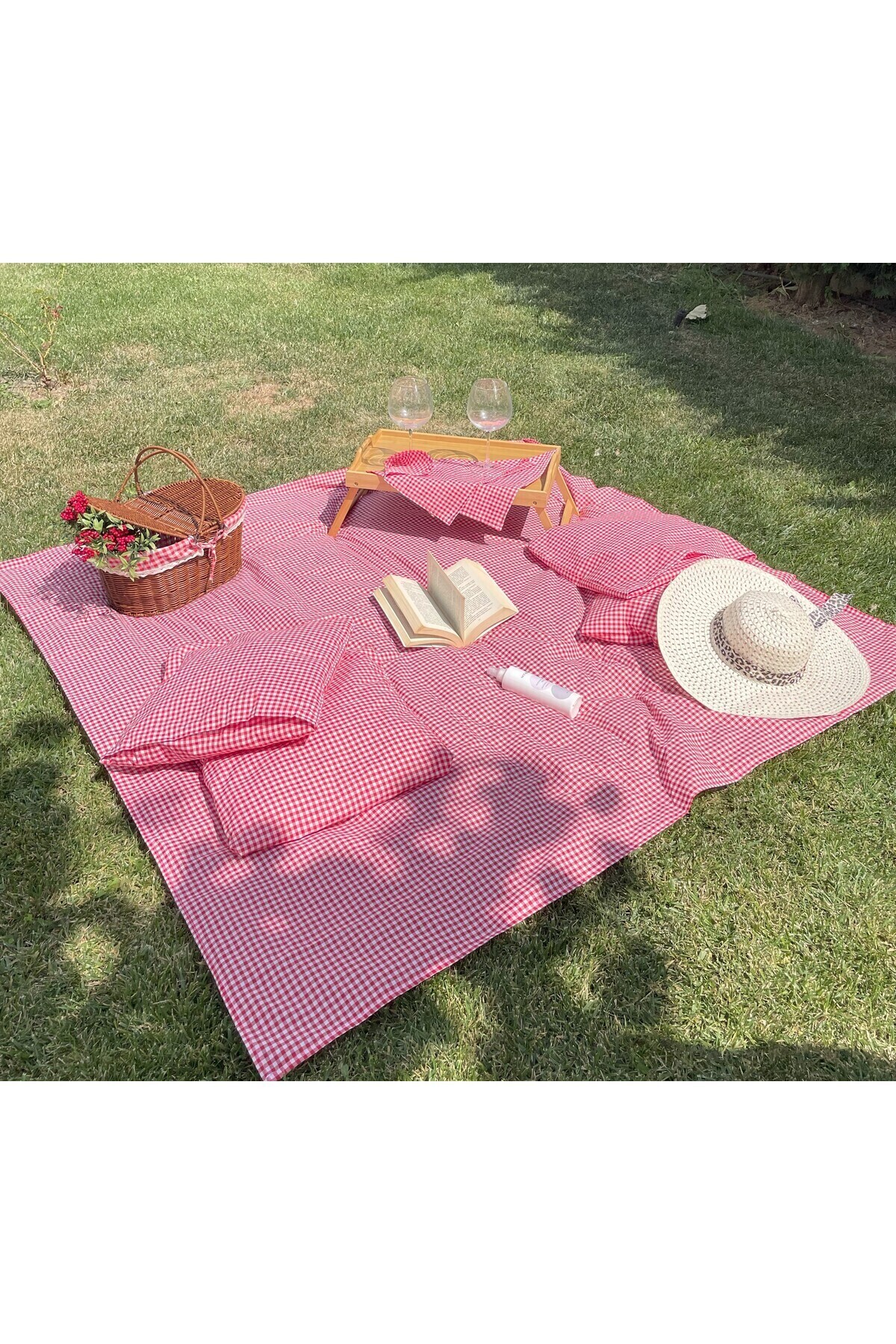 Divanest-Rattan Covered Basket and 4 Cushions Red Pitikare Picnic Set Cover (Service Table Is Not Included.) 6