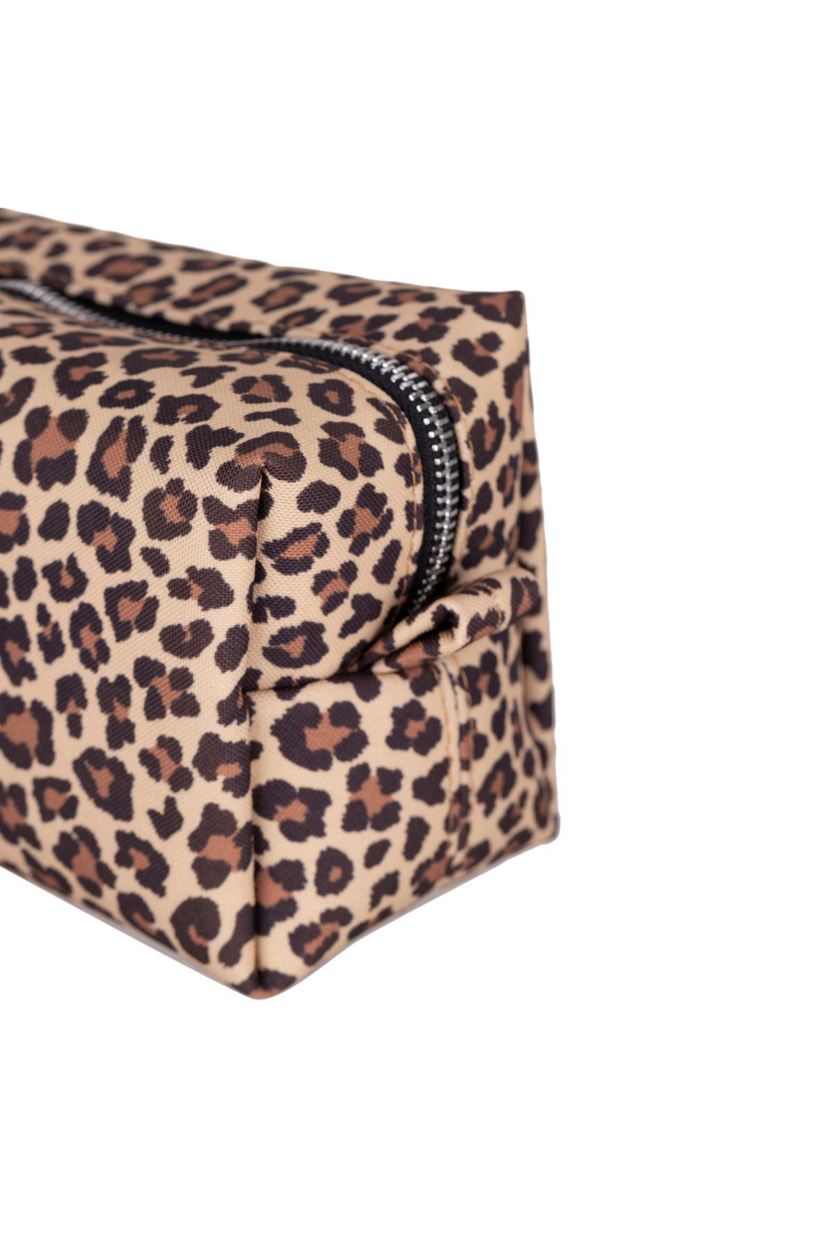 BloominBag-Earthy Leopard Travel / Makeup Bag 5