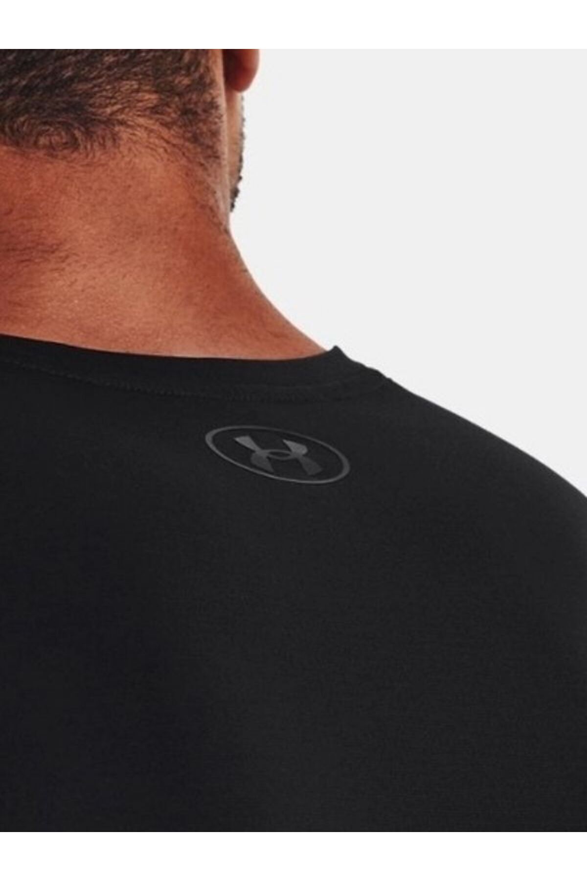 Under Armour-Tech Vent Short Sleeves Active T-shirt 3