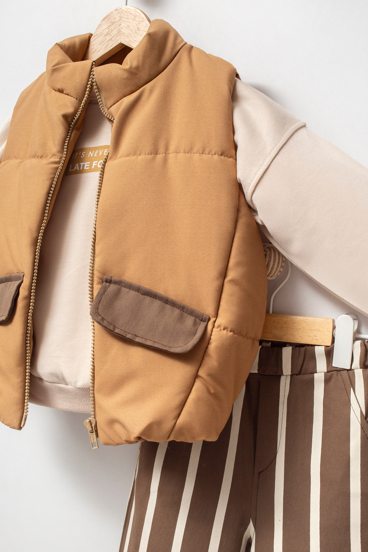 Jikko Baby Şerit Pantolonlu Yelekli 3’lü Takım 9075 fotoğrafı 5 (önizleme)