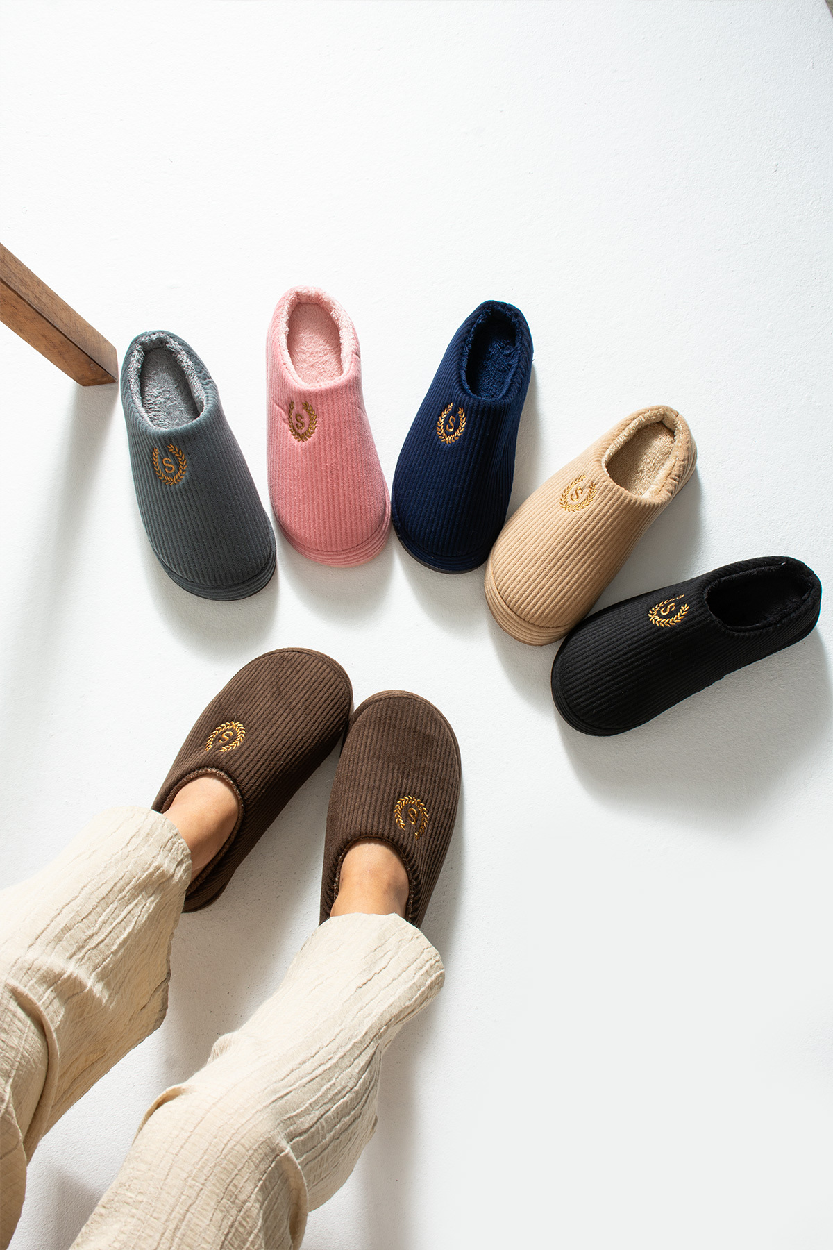 SWORD  Nakışlı Kadife Ev Terliği | Kışlık Unisex Ev Terliği | Kaydırmaz Taban - Görsel 5