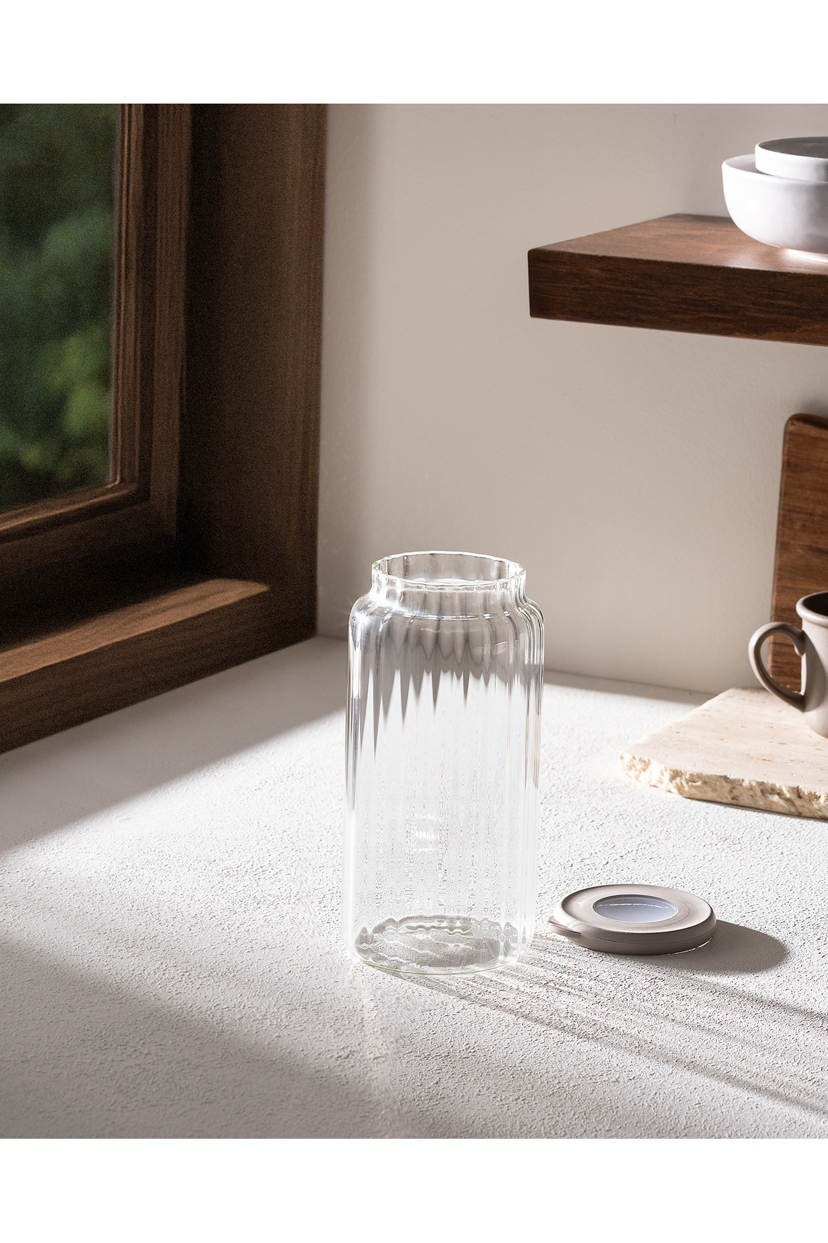Madame Coco-Voyana Borosilicate Glass Jar with Optics - 960 ml 2
