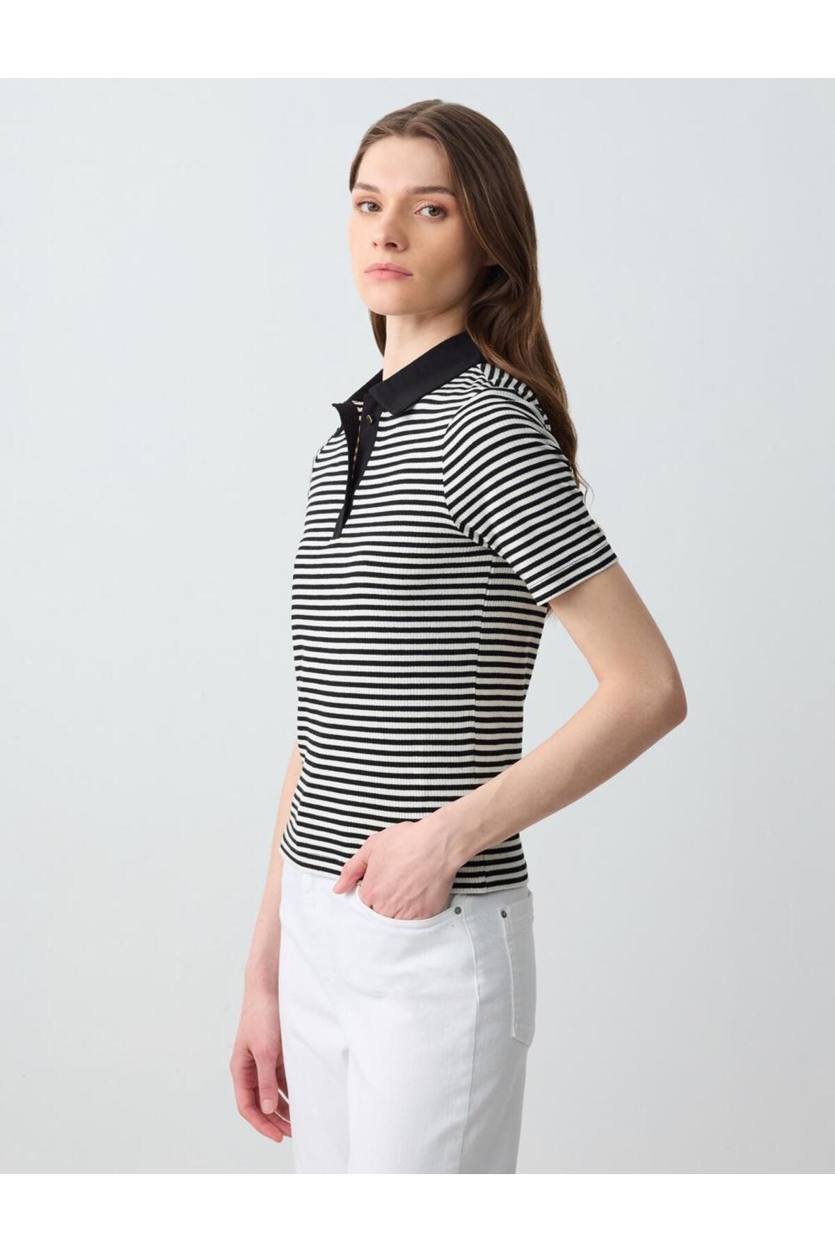 Jimmy Key-Black Polo Neck Short Sleeve Stripe Patterned Knitted Blouse 3