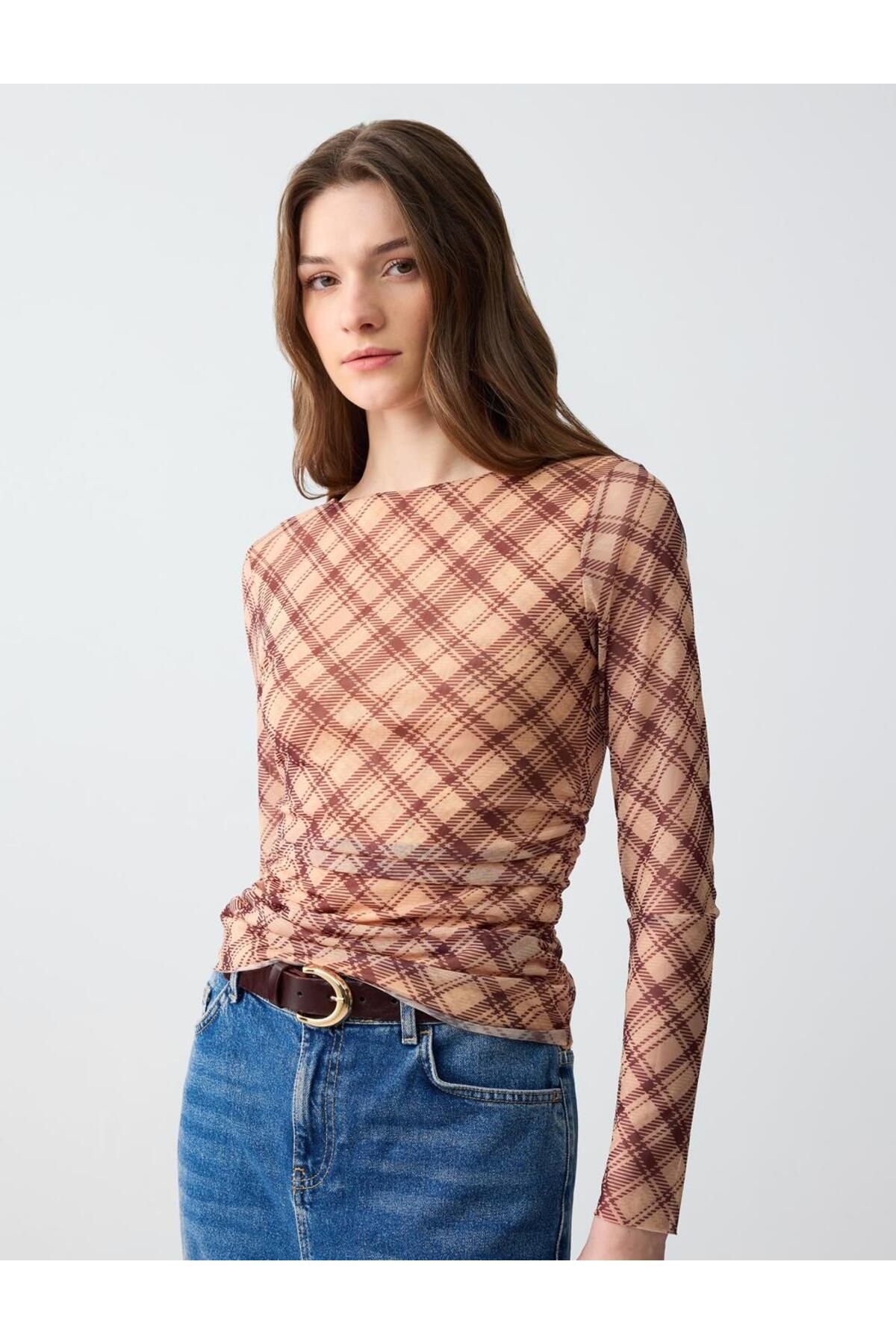 Jimmy Key-Beige Slim Fit Long Sleeve Boat Neck Print Mesh Knitted Blouse 3