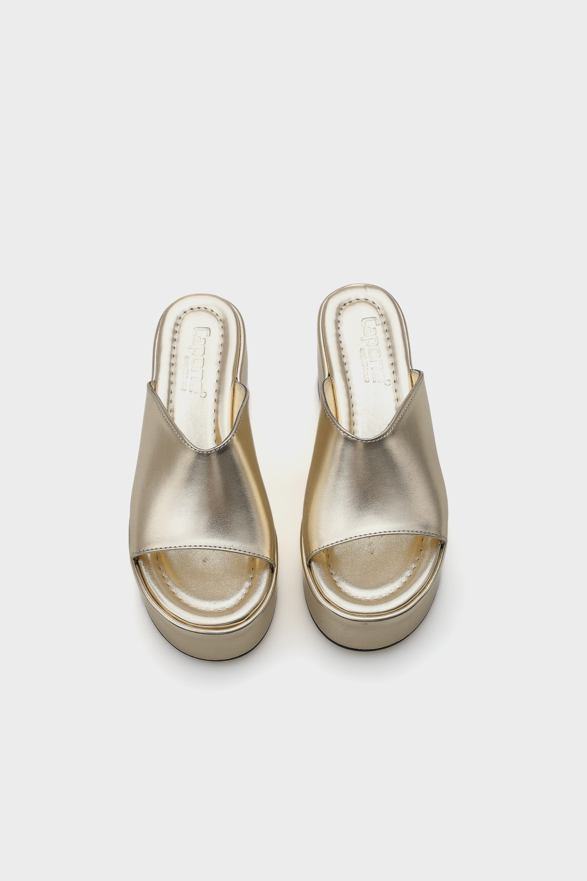 Capone Outfitters-Marta Plateau Metallic Single Strap Damen Hausschuhe 5