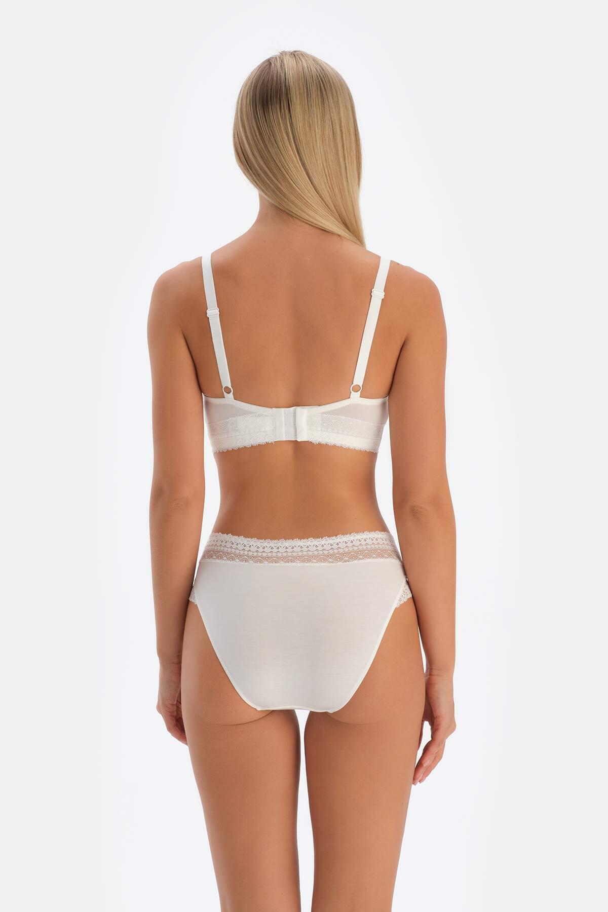 Dagi-Weißes Höschen mit Spitzendetails und gebrochenem Slip 2