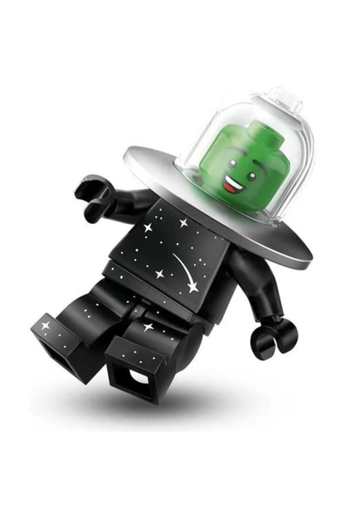 مینیفگورهای سری ۷۱۰۴۶، سری ۲۶: ۷. پروانه‌ی لباس بشقاب پرنده‌ای