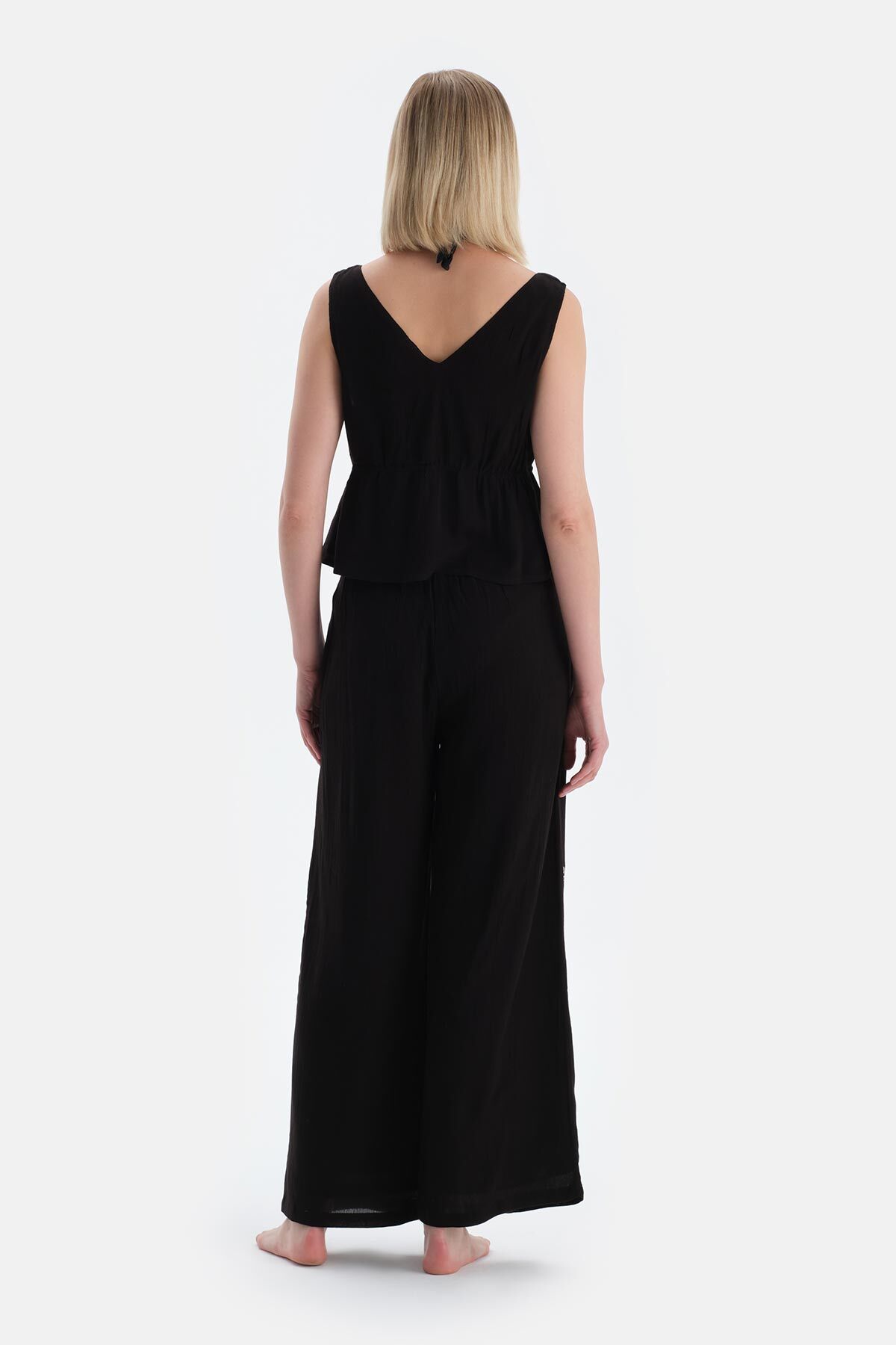 Dagi  Siyah Kolsuz Önden Bağlamalı Üst - Görsel 2