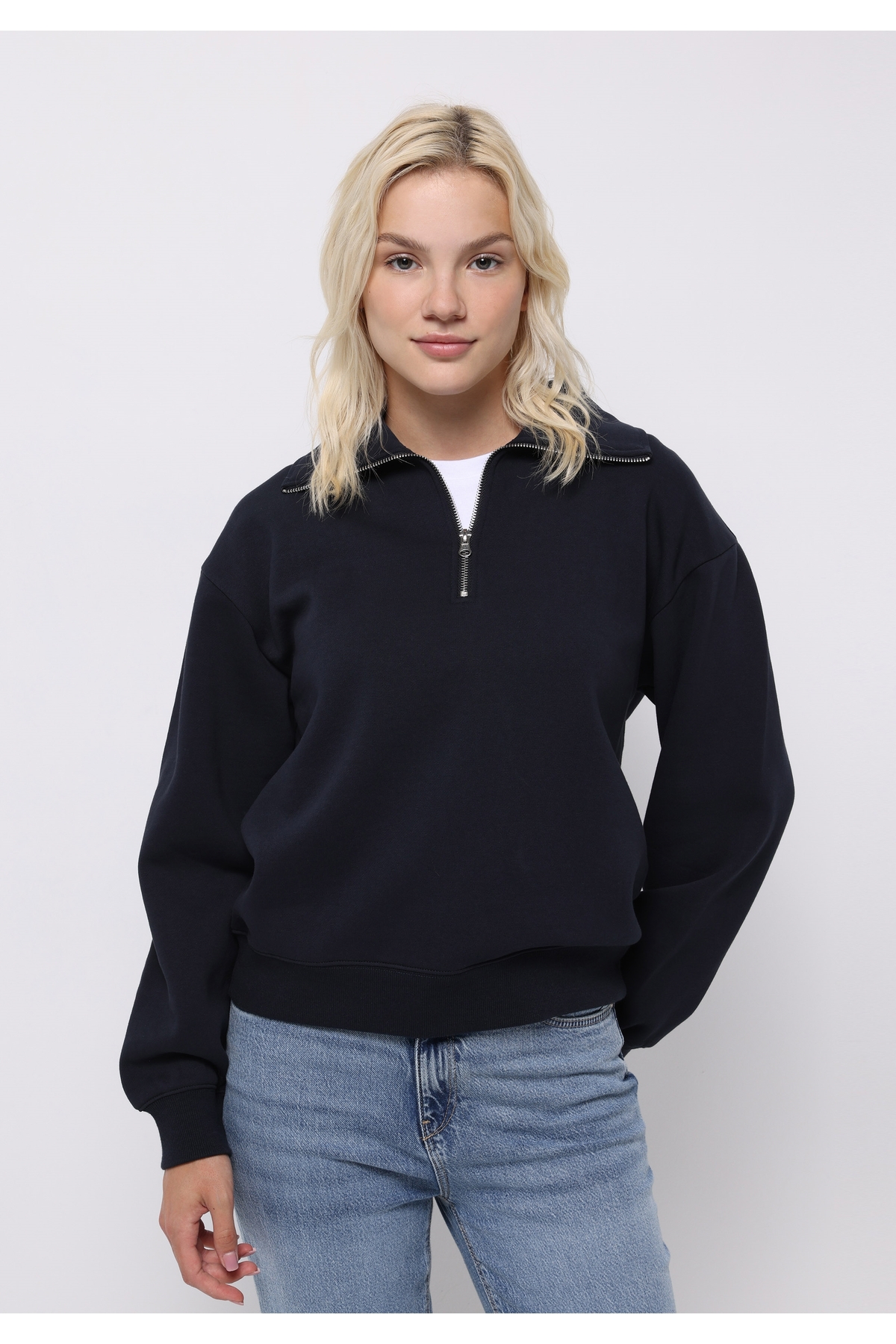 Colin's Regular Fit Fermuarlı Nakışlı Kadın Lacivert Sweatshirt