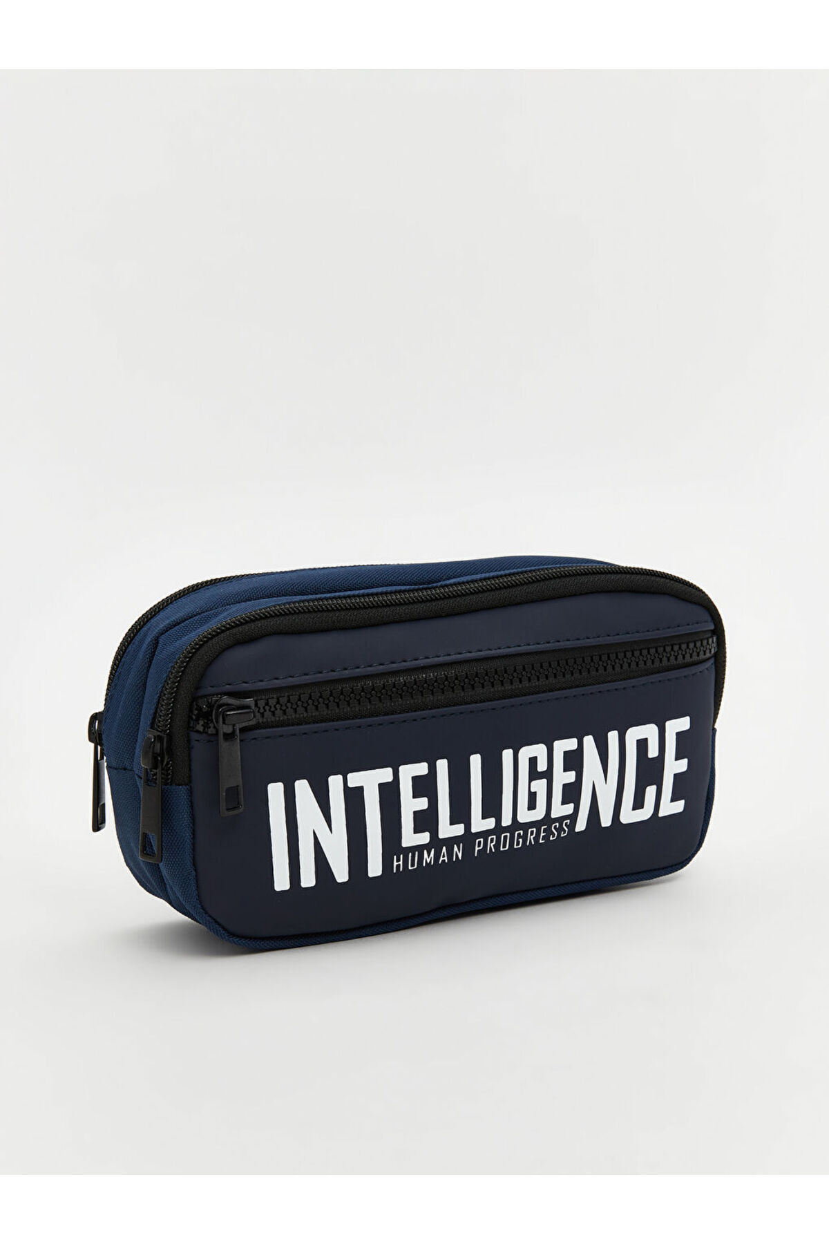 LC Waikiki-Sparkling Selections from Shining Store |   Zippered Boy's Pencil Case 2