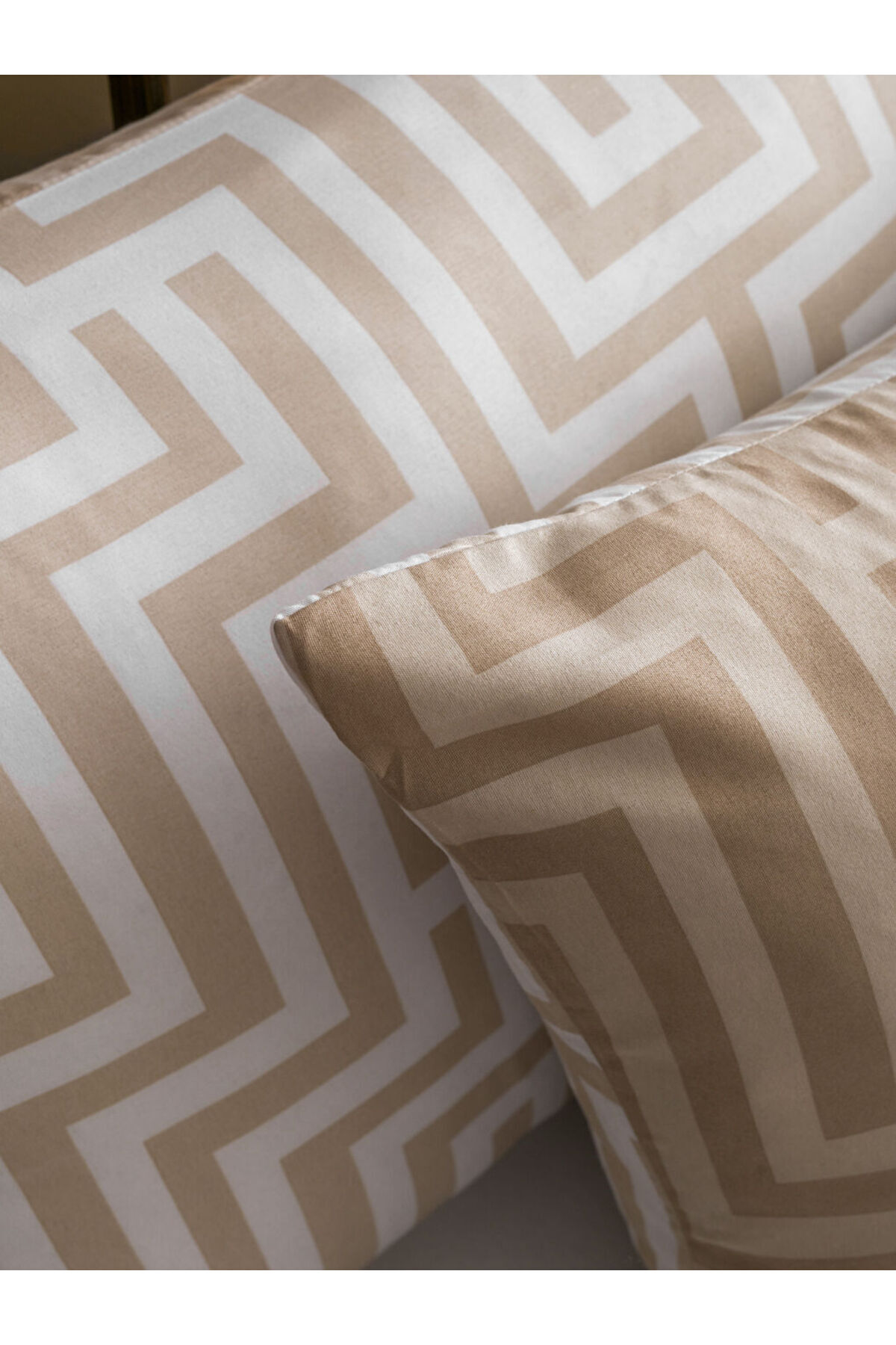 LC Waikiki-Create Your Style from Uzg Store |   Striped Patterned Double Bedspread 5