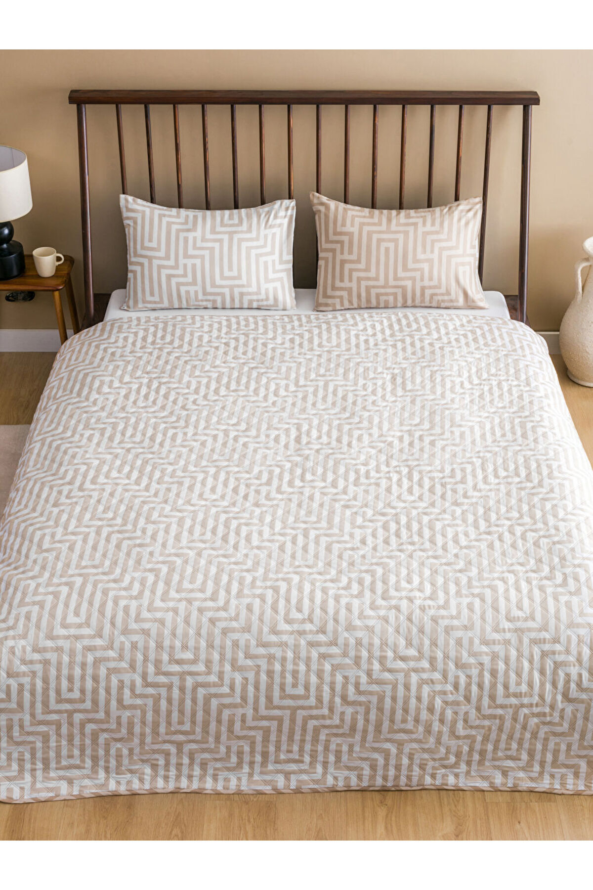 LC Waikiki-Create Your Style from Uzg Store |   Striped Patterned Double Bedspread 3