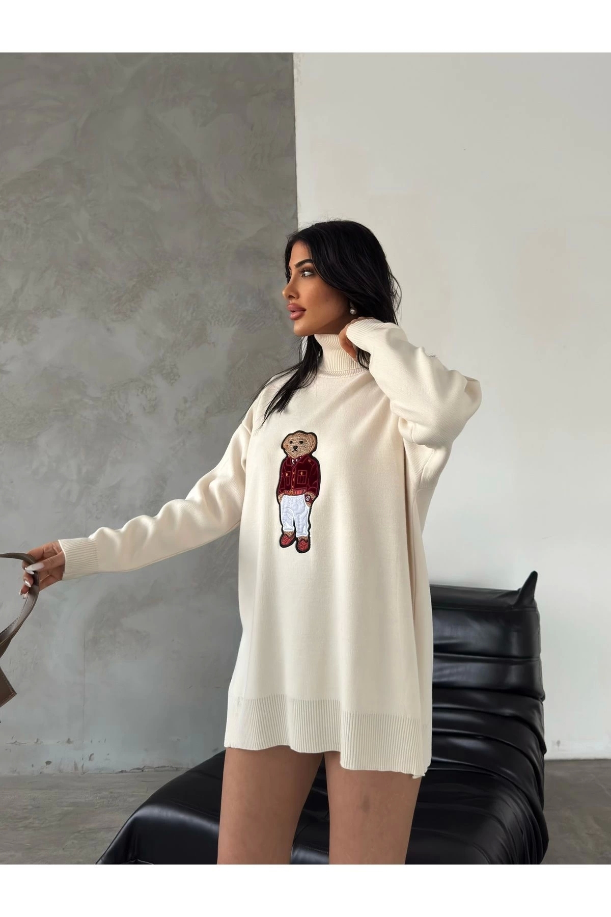 URİS  Kadın Ekru Oversize Ayıcıklı Oversize Balıkçı Yaka Triko Kazak - Görsel 5