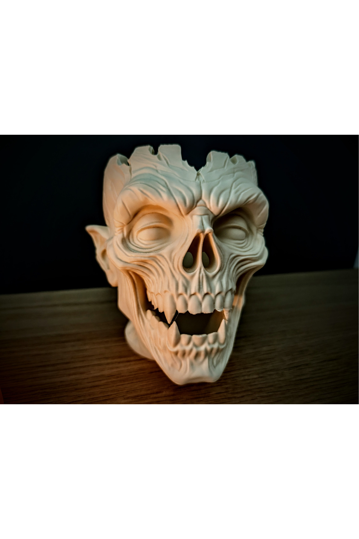 Vampir Zombi Figürü – 3D Baskı Korku ve Halloween Dekoratif Biblo