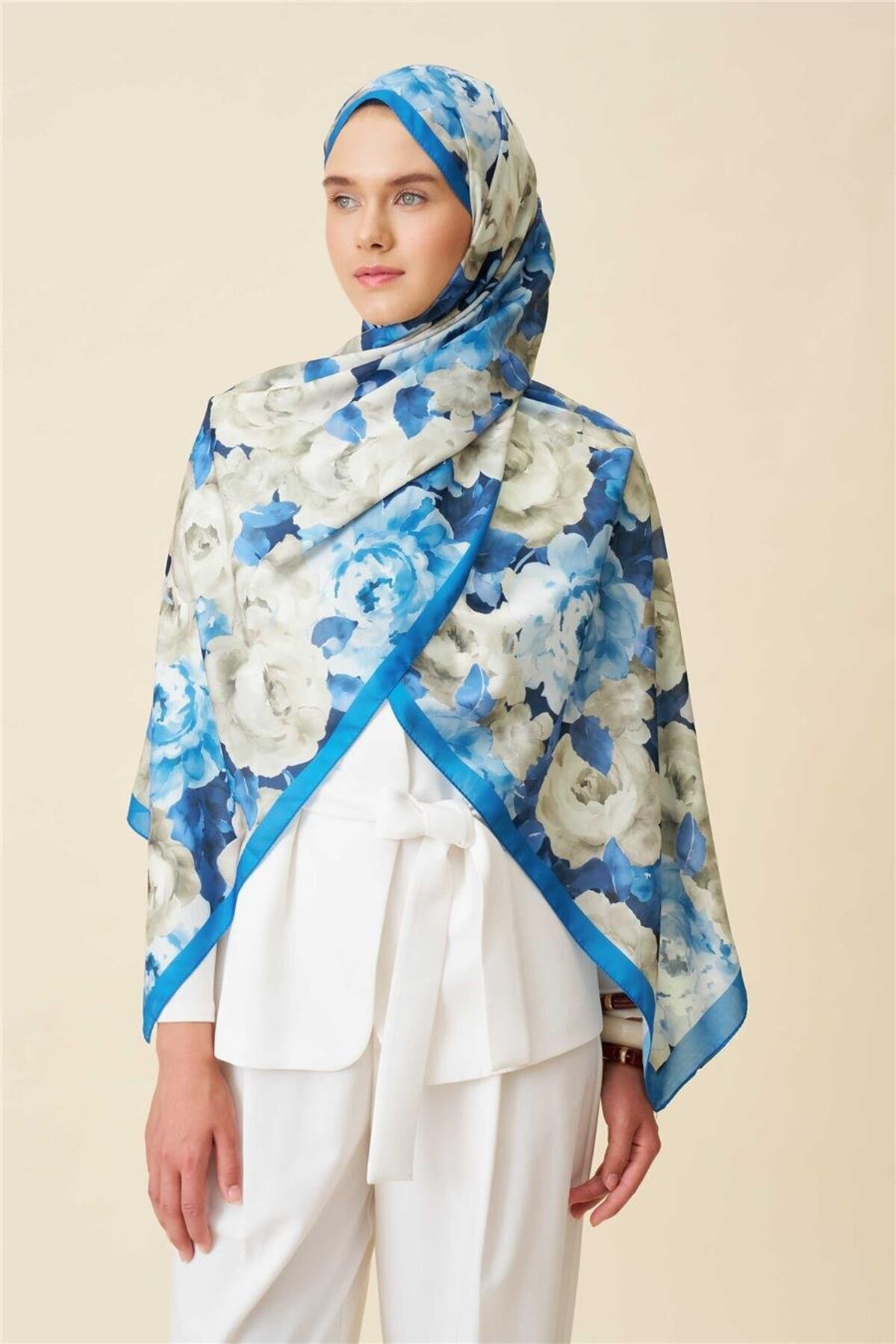 İpekhan-Fine Cotton Viscose Soft Shawl with Large Flower Pattern, Light and Stylish Shawl 1