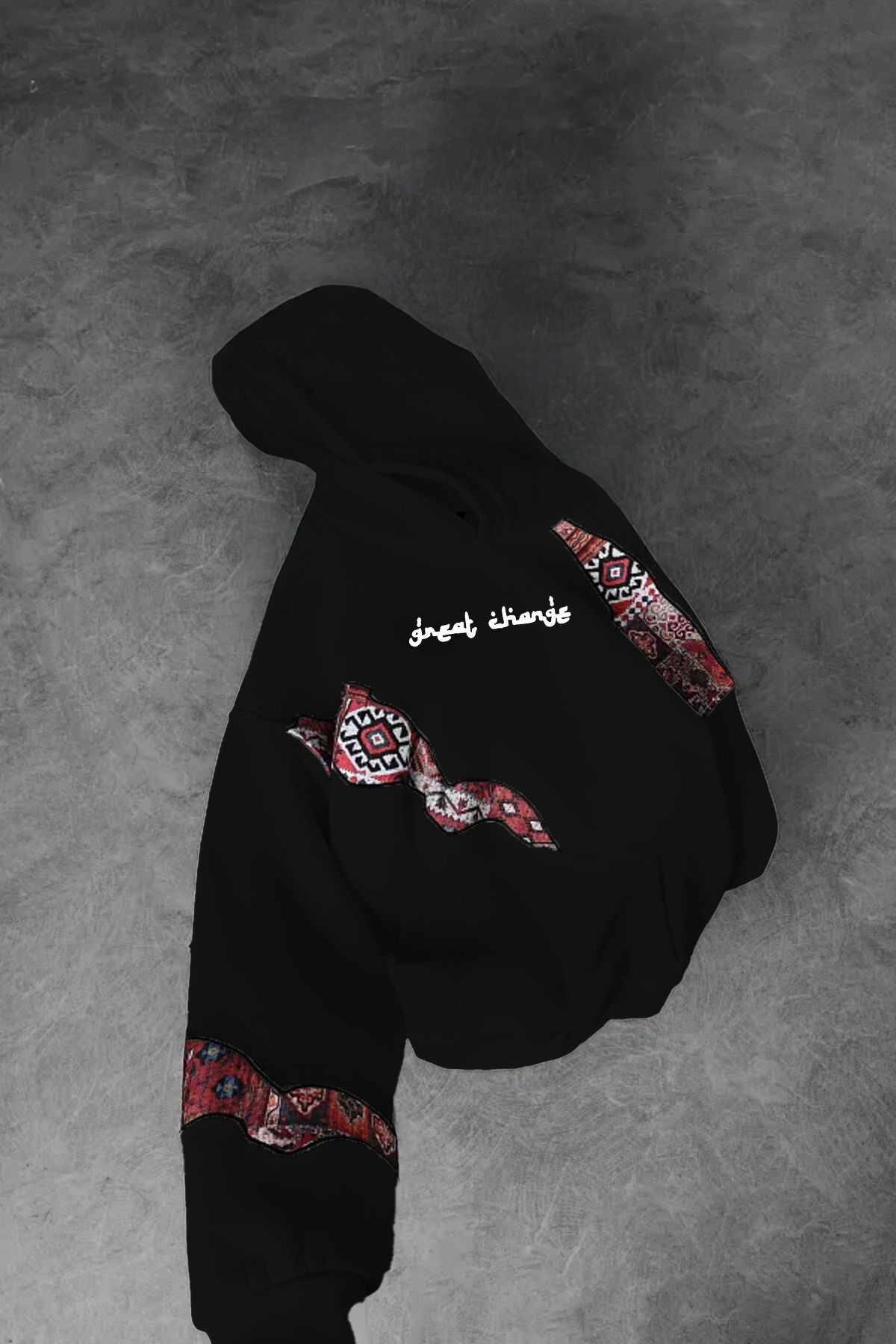 كنزة بغطاء رأس بتصميم عربي عصري