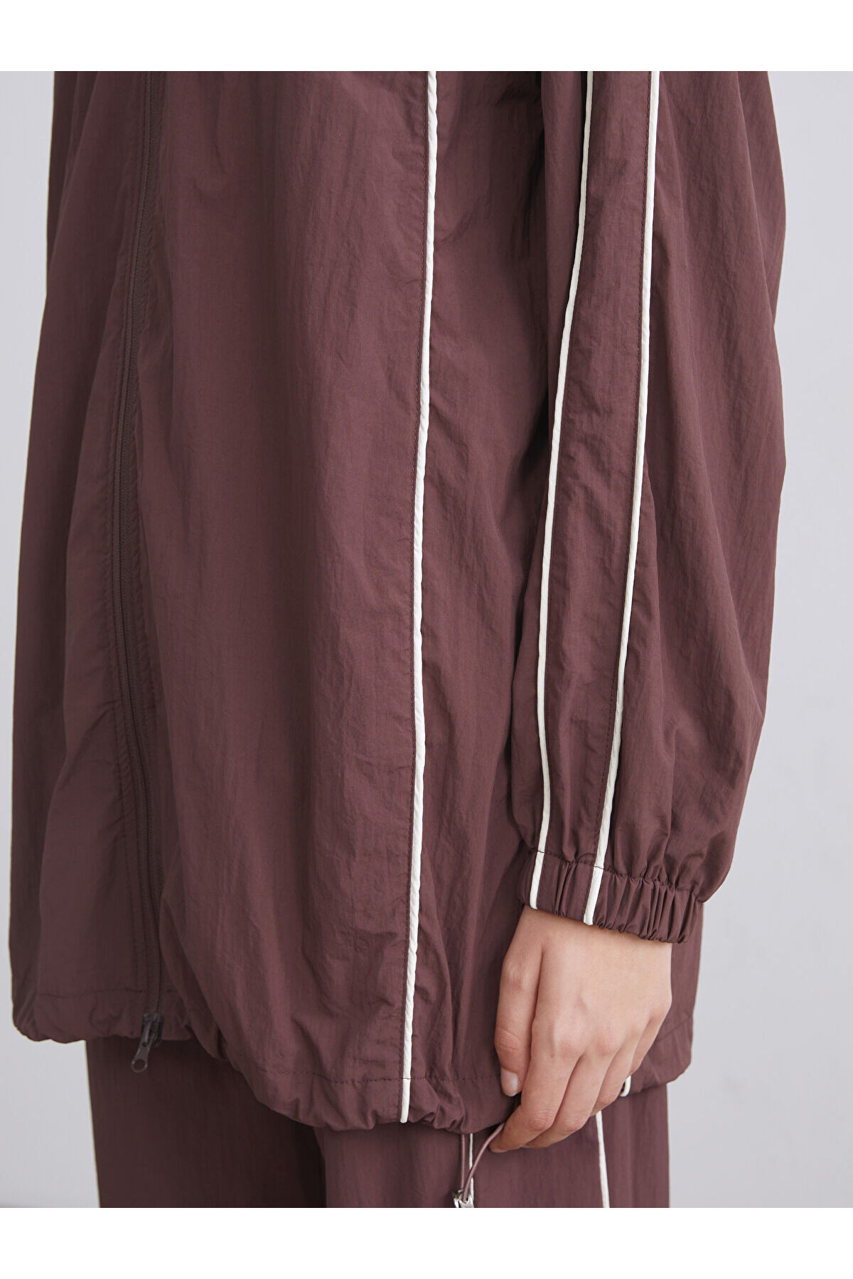 LC Waikiki LCW Modest Dik Yaka Oversize Kadın Yağmurluk - Fiyatı