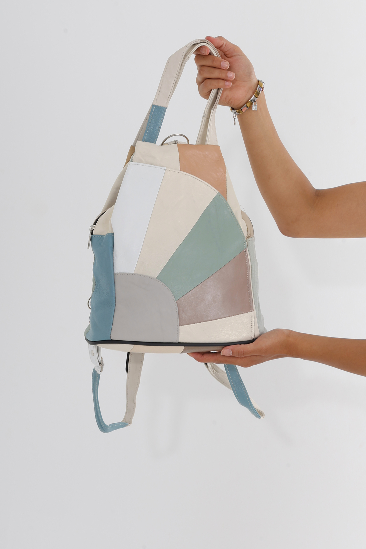 Erzeno  Hakiki Deri Kadın Sırt Çantası / Çok Fonksiyonlu Omuz Çantası ve Sırt Çantası Olarak Kullanıma Uygun - Görsel 6