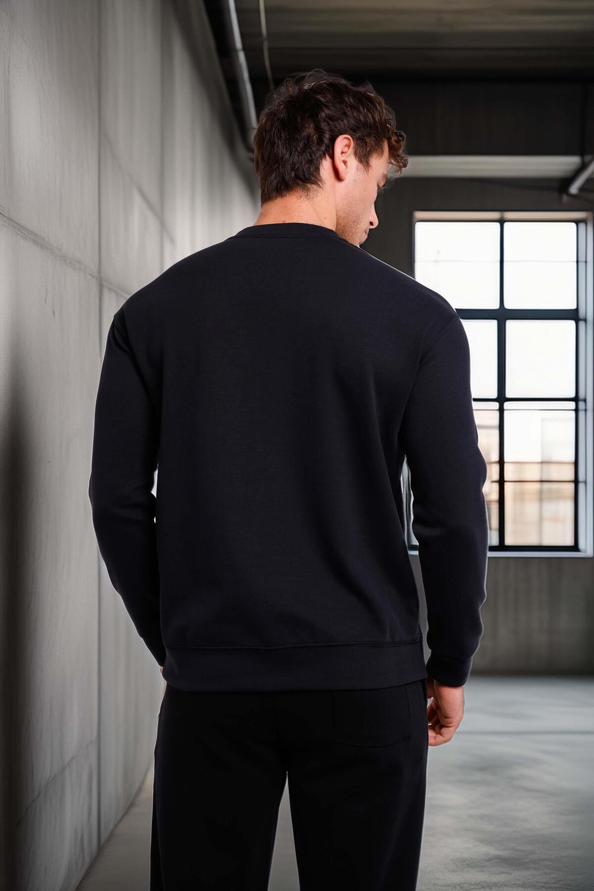 Wenders Relax Fit Basic Fırçalı Interlok Bisiklet Yaka Erkek Sweatshirt - Siyah — مشکی SS10035 — تصویر 8 از 8