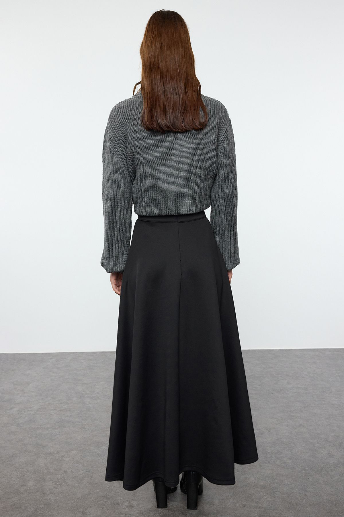 Trendyolmilla  Siyah Eteği Godeli Örme Etek TCTAW25EE00009 - Görsel 5