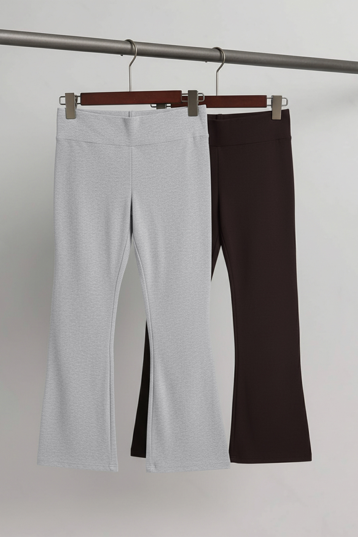 Trendyolmilla  Gri Melanj- Siyah Flare/İspanyol Paça Dökümlü Kumaş Büyük Beden Pantolon&Eşofman Altı TBBAW26AR00027 - Görsel 8