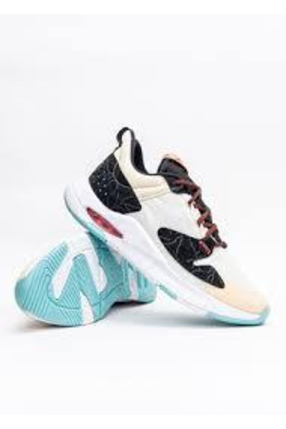 jordan cadence sneaker