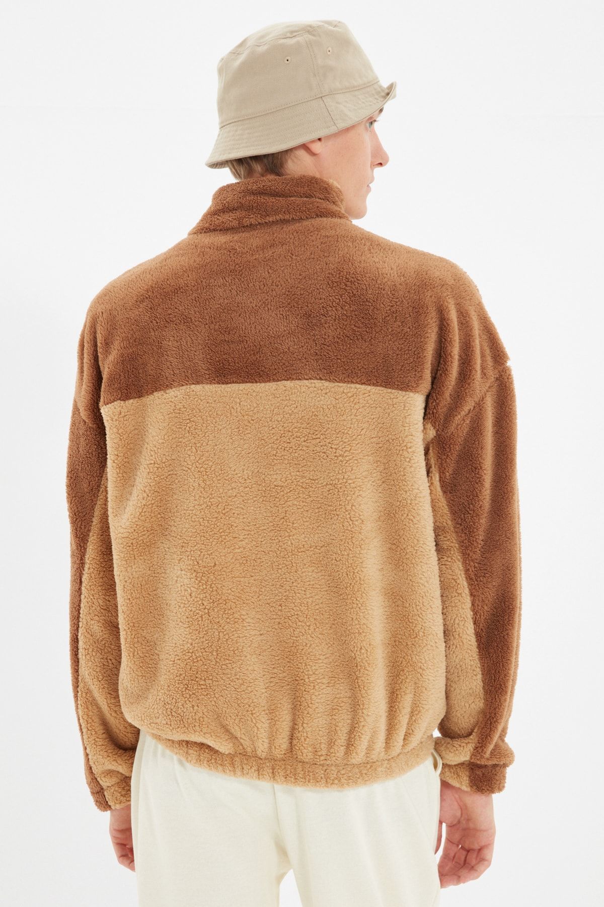 Trendyol Collection-Hanorac de pluș supradimensionat Camel unisex - bloc de culoare, cald TMNAW22SW1477 6