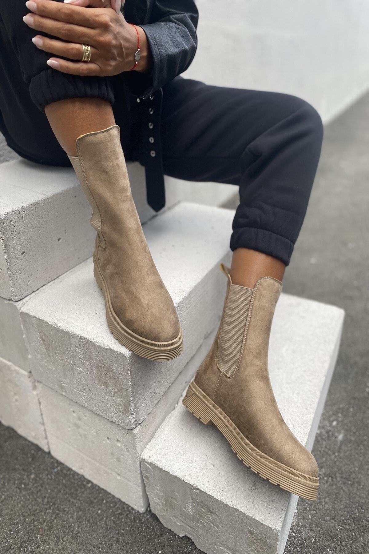 İnan Ayakkabı Жіночі черевики з деталями