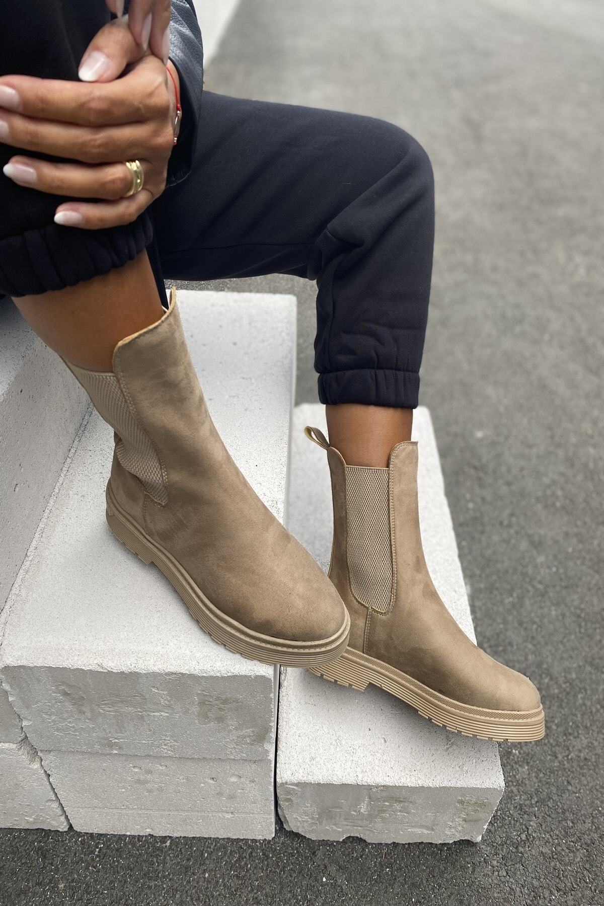 İnan Ayakkabı Жіночі черевики з деталями