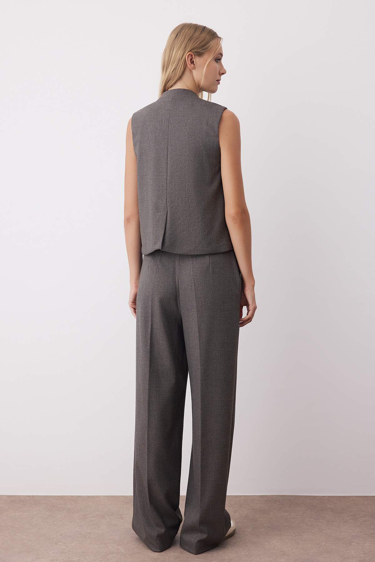 Trendyolmilla  Vizon Kırçıllı Dokuma Yelek Pantolon Alt - Üst Takım TWOAW26AU00057 - Görsel 4