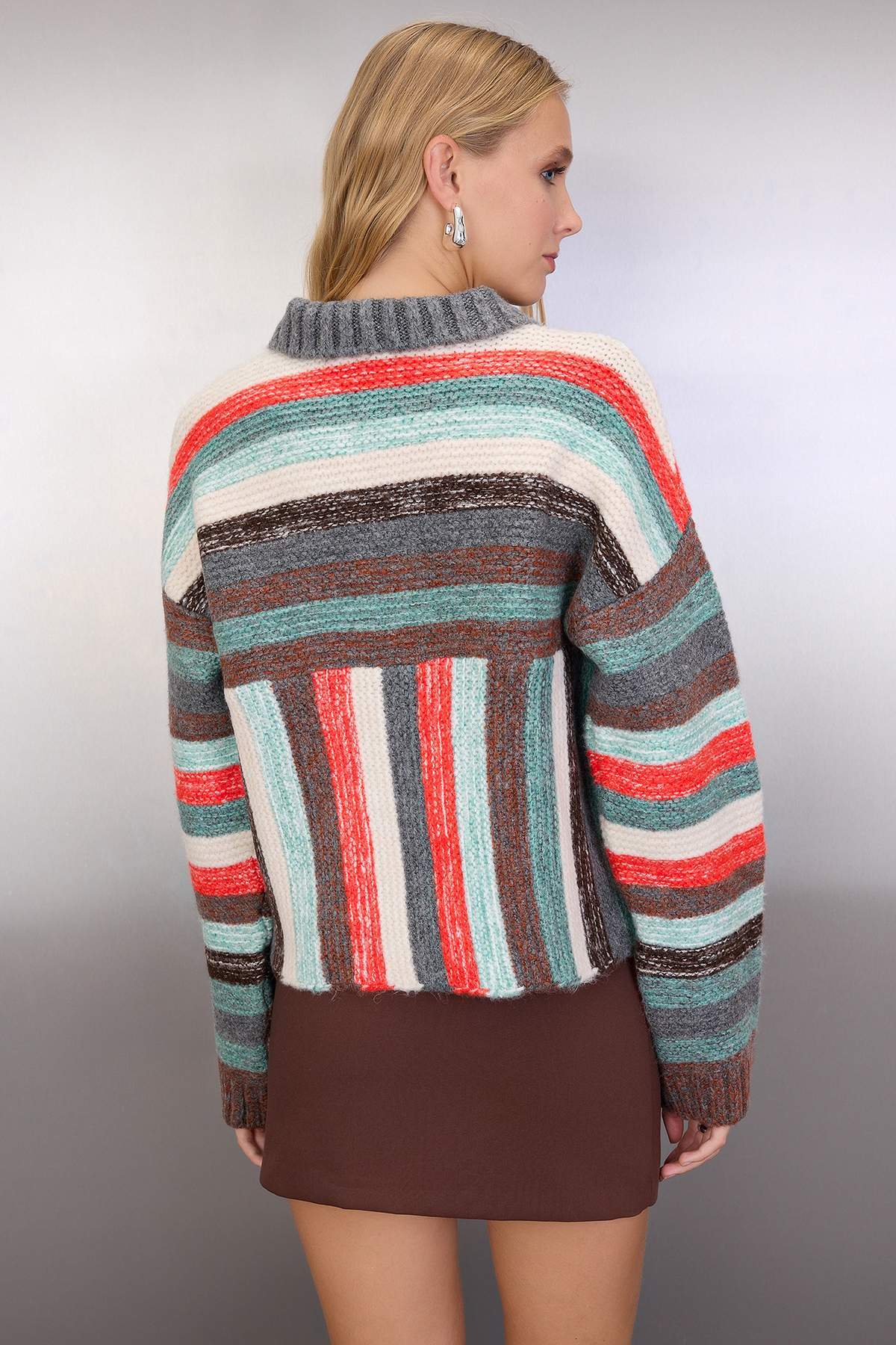 Trendyolmilla  Çok Renkli Yumuşak Dokulu Triko Hırka TWOAW26HI00198 - Görsel 4