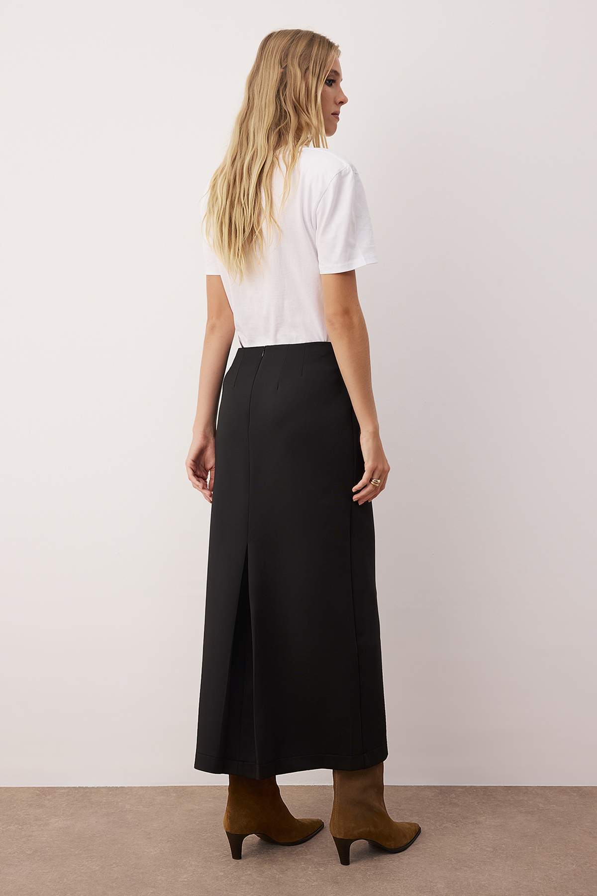 Trendyolmilla  Siyah Düz Örme Etek TCTAW26EE00001 - Görsel 4