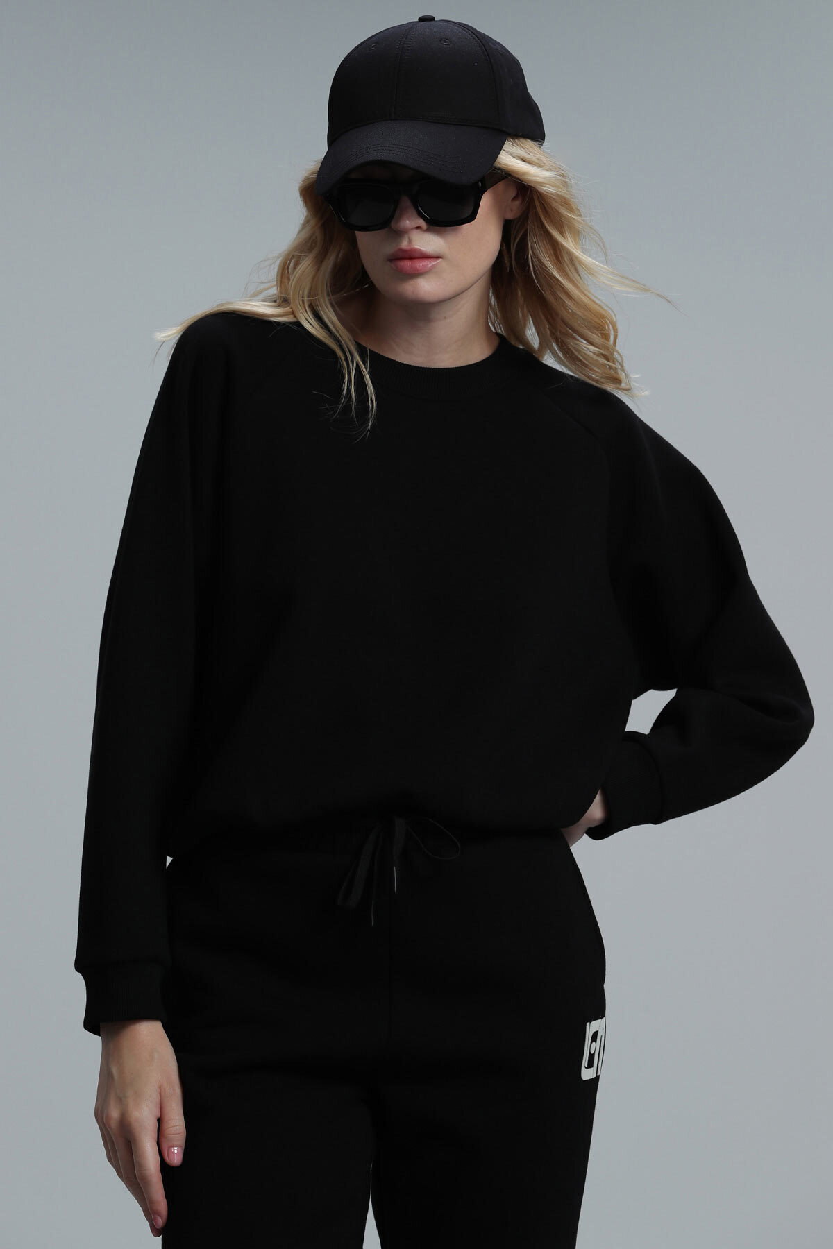 Lufian-Uwen Women's Knitted Sweatshirt Black 5