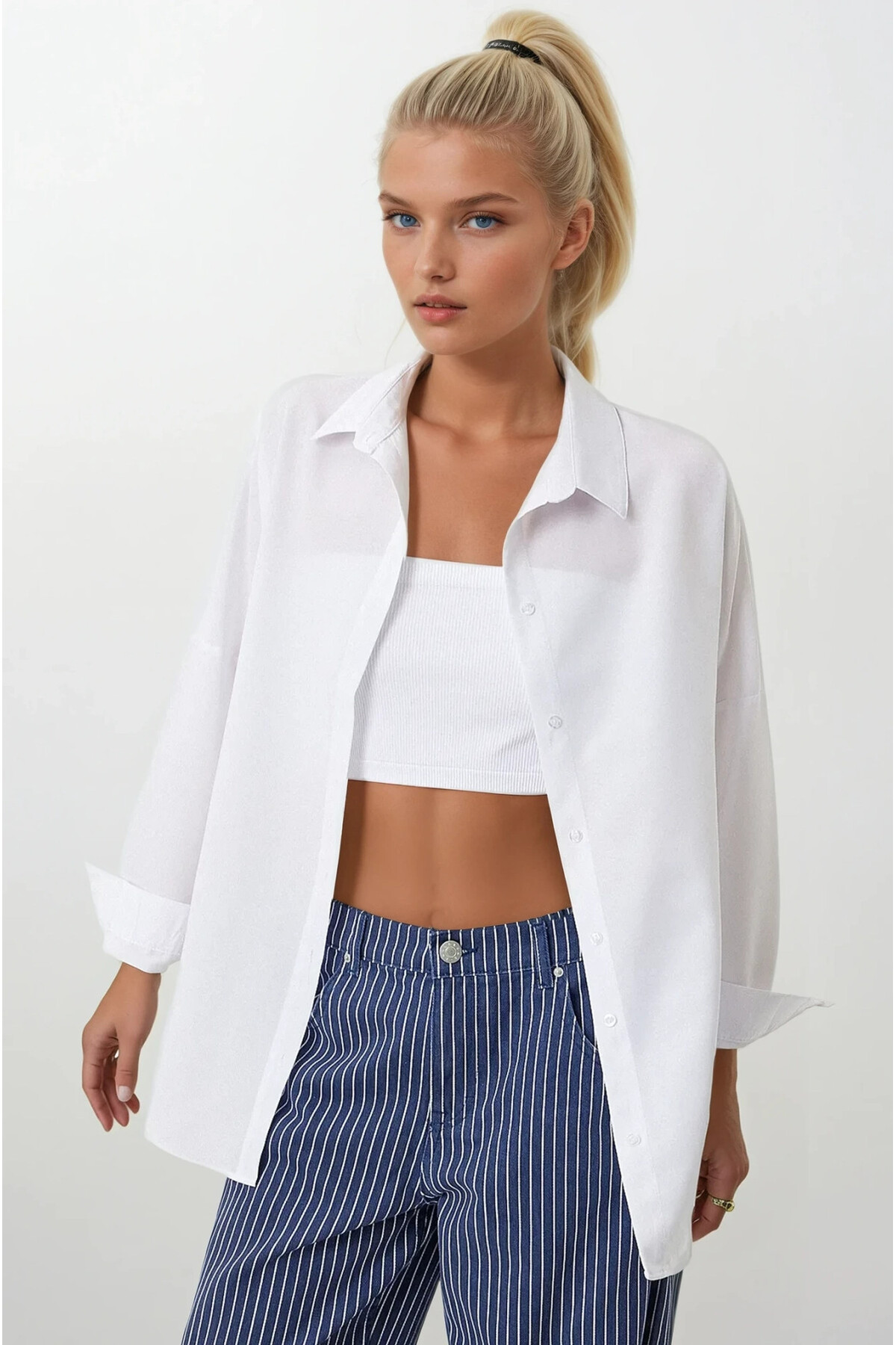 hazelin Kadın Beyaz Oversize Uzun Basic Gömlek HZL22W-BD139001 görsel 3