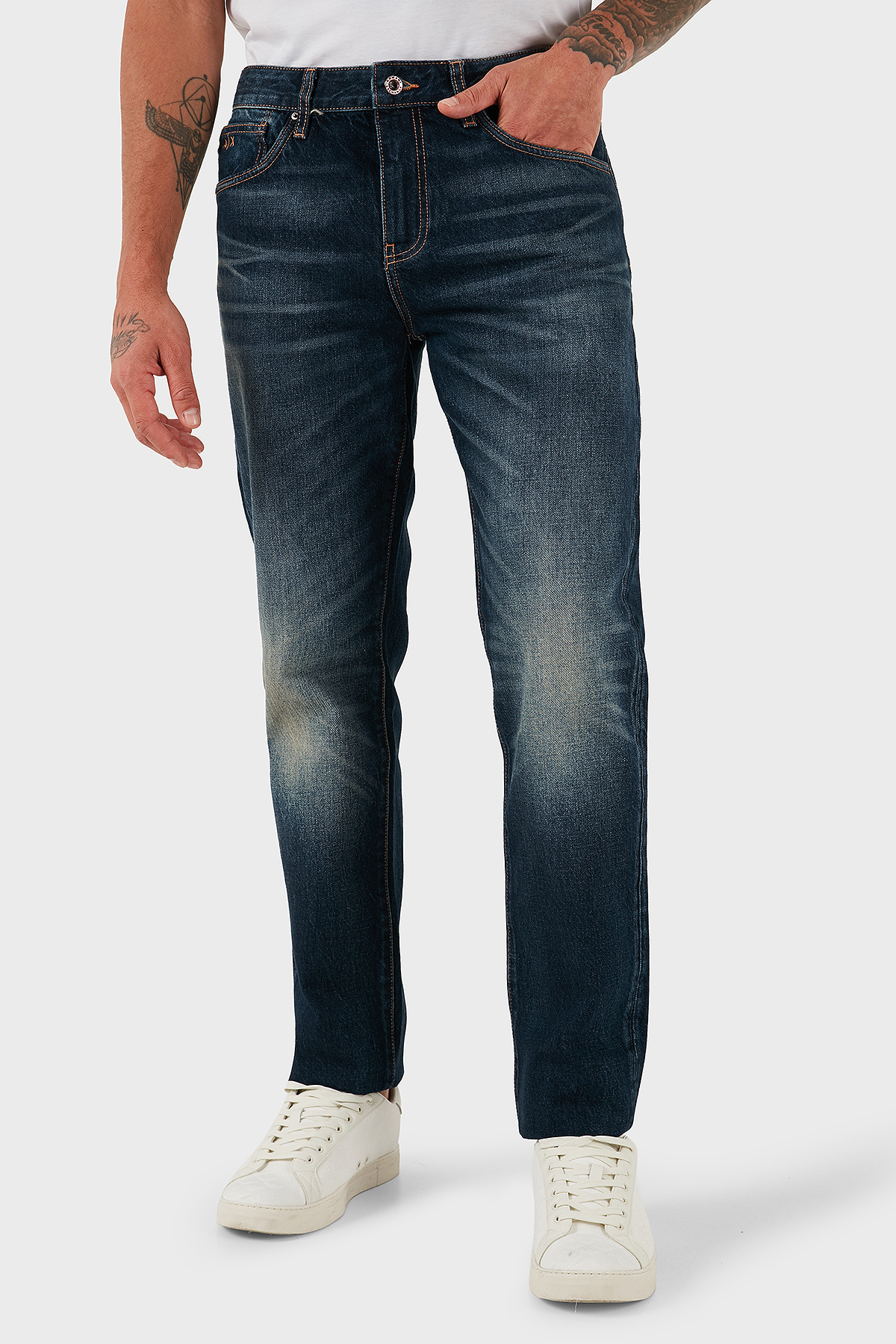 آرمانی اکسچنج باریک تناسب معمولی کمر راست شلوار جین انعطاف پذیر مردانه JEANS XM000049 AF18810 آرمانی اکسچنج باریک تناسب معمولی کمر راست شلوار جین انعطاف پذیر مردانه JEANS XM000049 AF18810