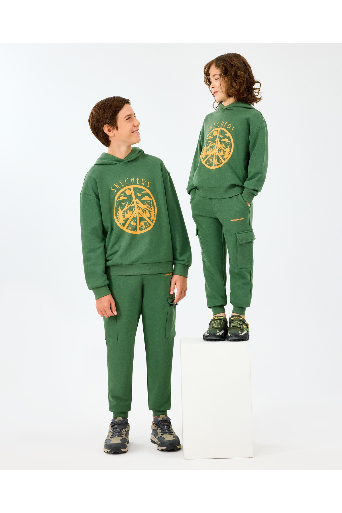 شلوار گرمکن ورزشی پسرانه Skechers 981631481