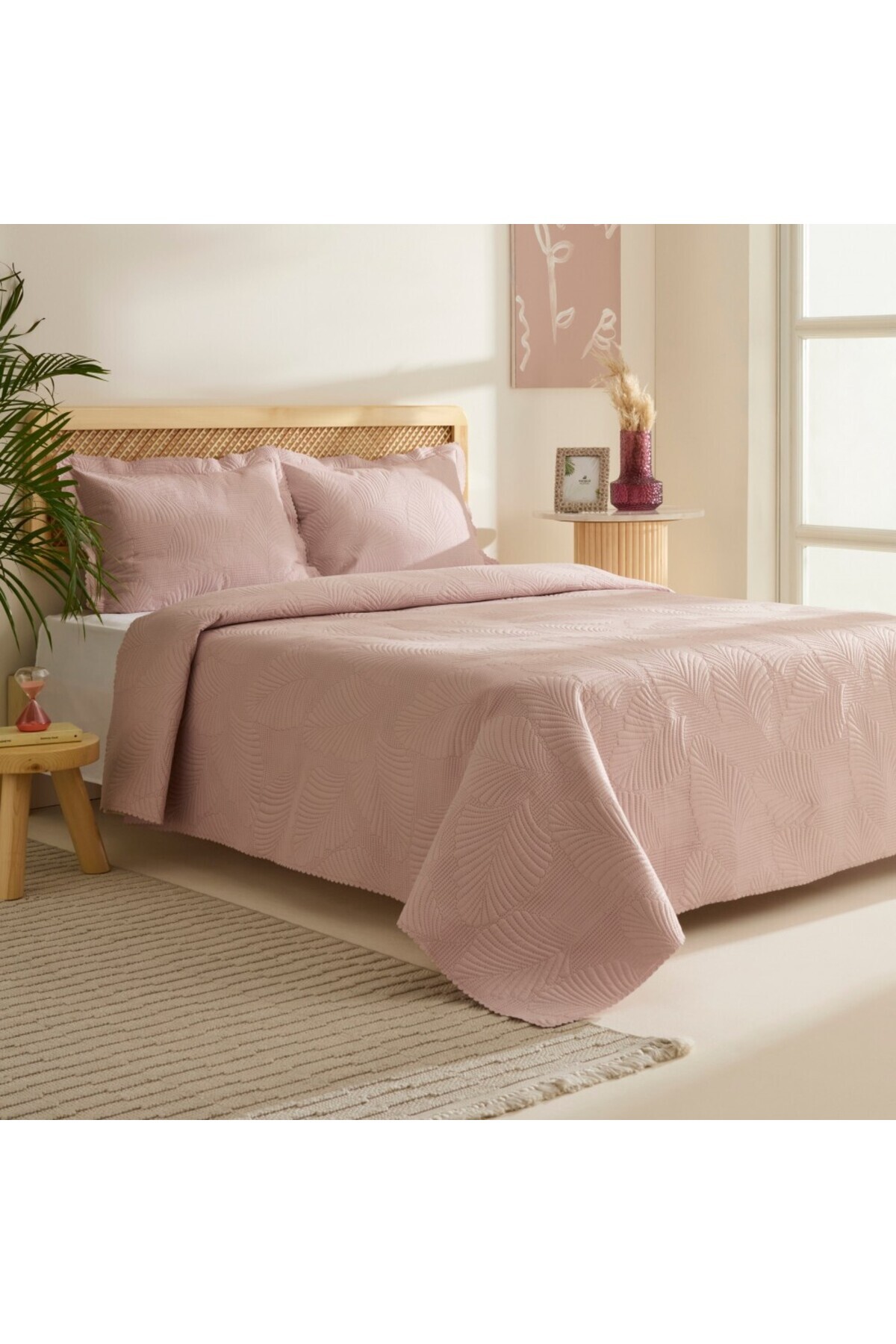 Karaca Leaf Bettüberwurf Set Puderrosa 230x240cm + 2(50x70) cm