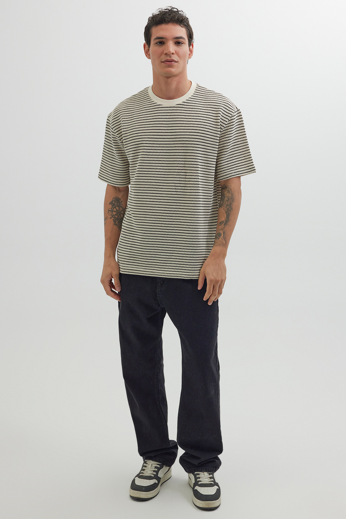 Tudors  Erkek Relax Fit Rahat Kesim Pamuklu Bisiklet Yaka Örme Tişört - Görsel 4