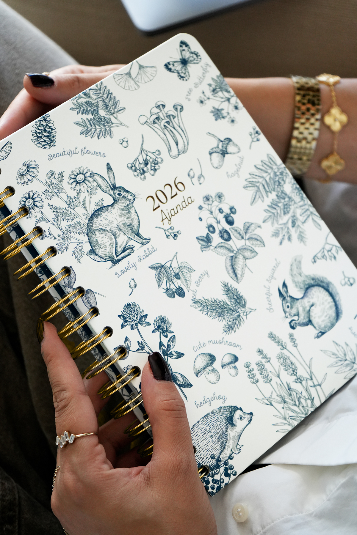 Victoria's Journals Spiralli Sert Kapak 2026 Haftalık Motivasyon Ajandası A5